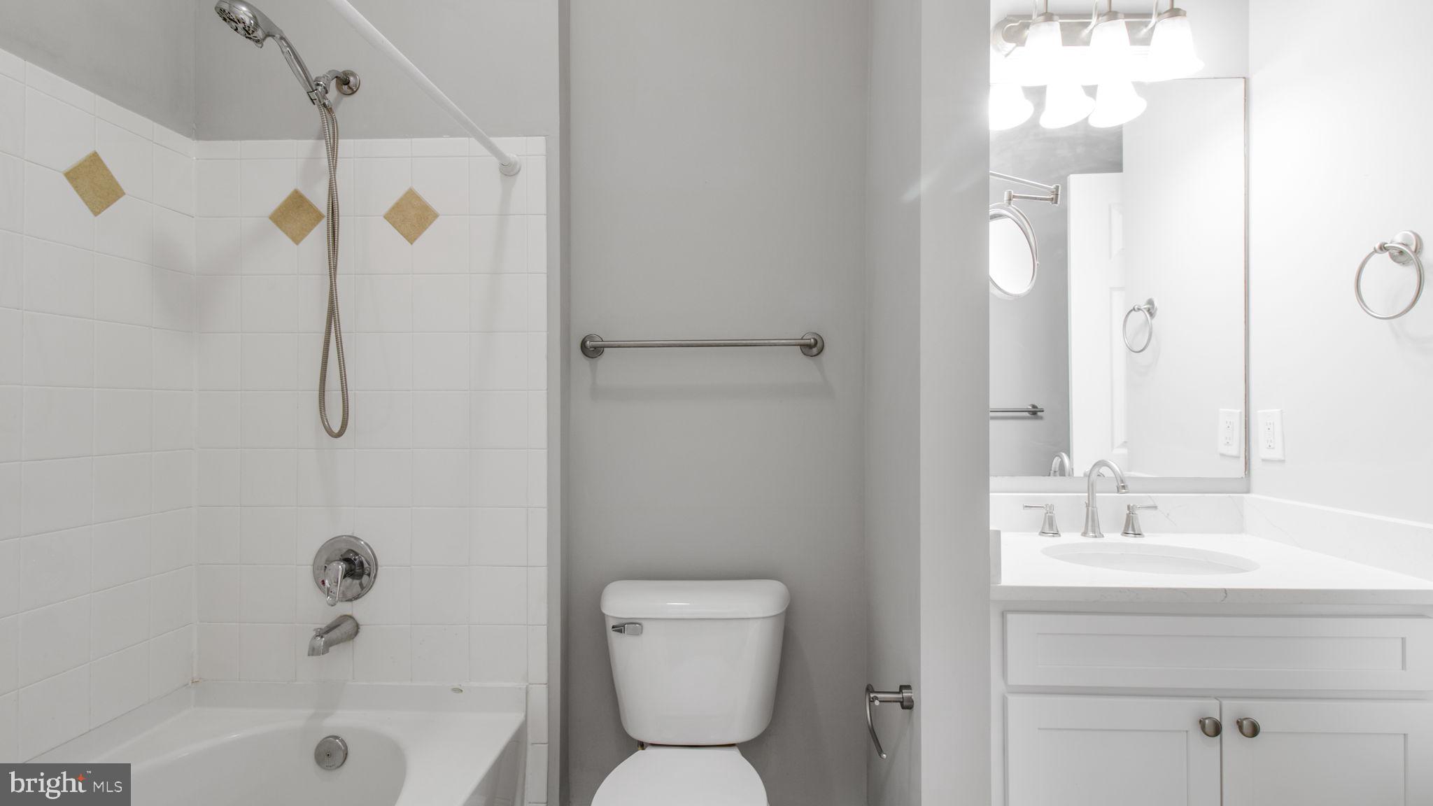 COLONNADE AT KENTLANDS - Residential