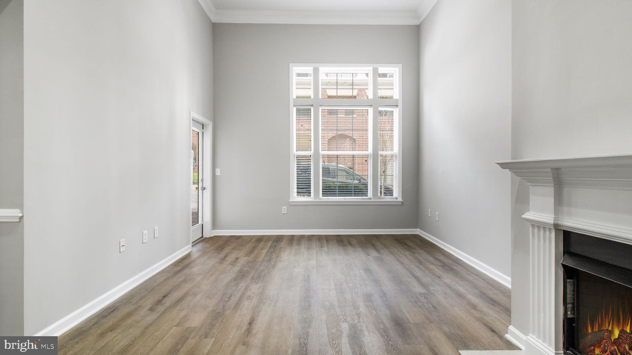 COLONNADE AT KENTLANDS - Residential