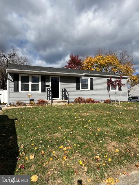 1004 SCENERY DRIVE HARRISBURG PA 17109