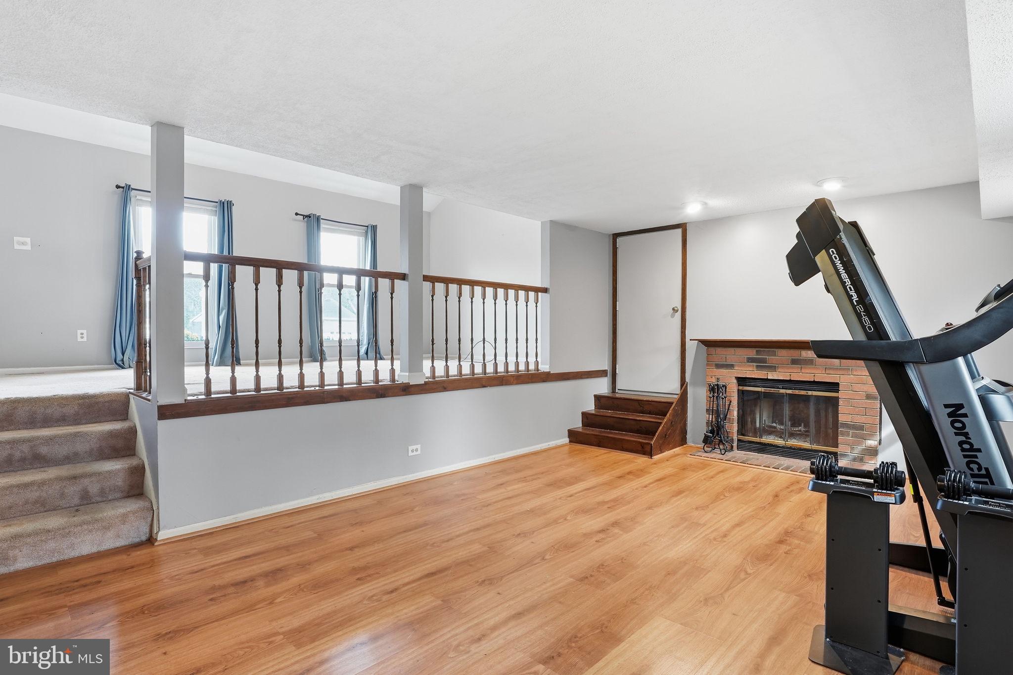 STEWARTS LANDING - Residential