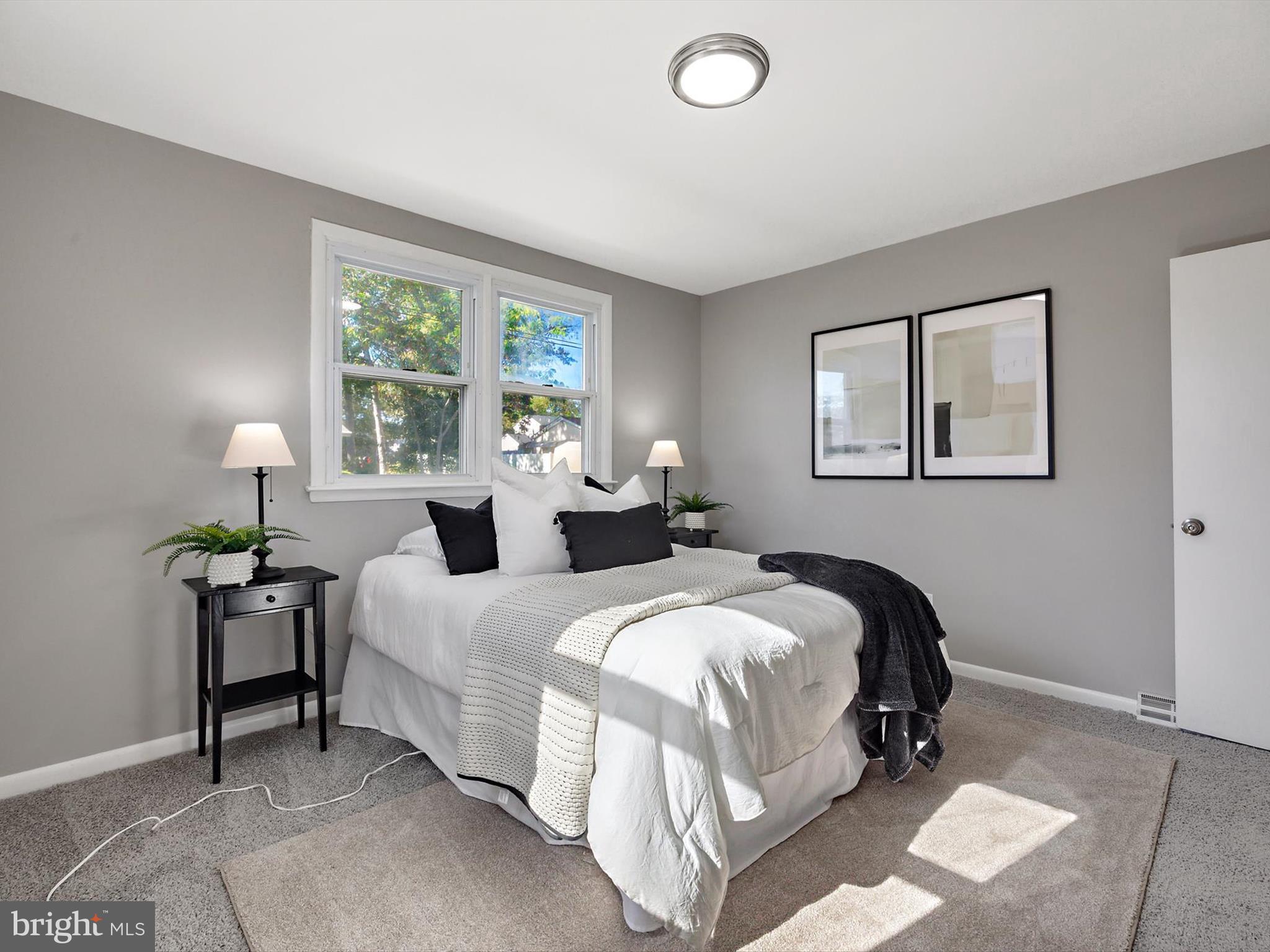 UPPER MAGOTHY BEACH - Residential