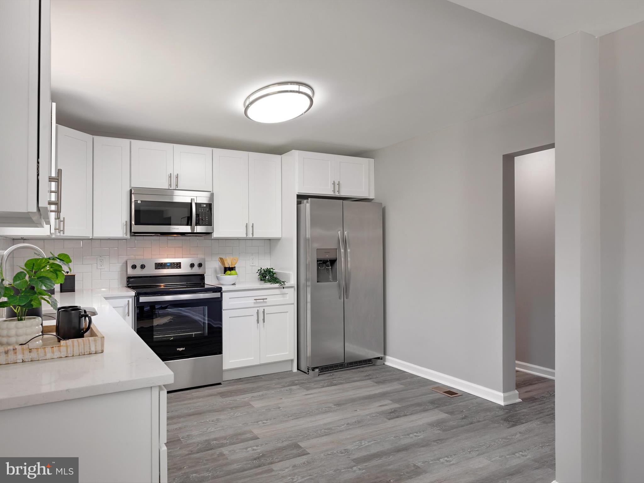 UPPER MAGOTHY BEACH - Residential