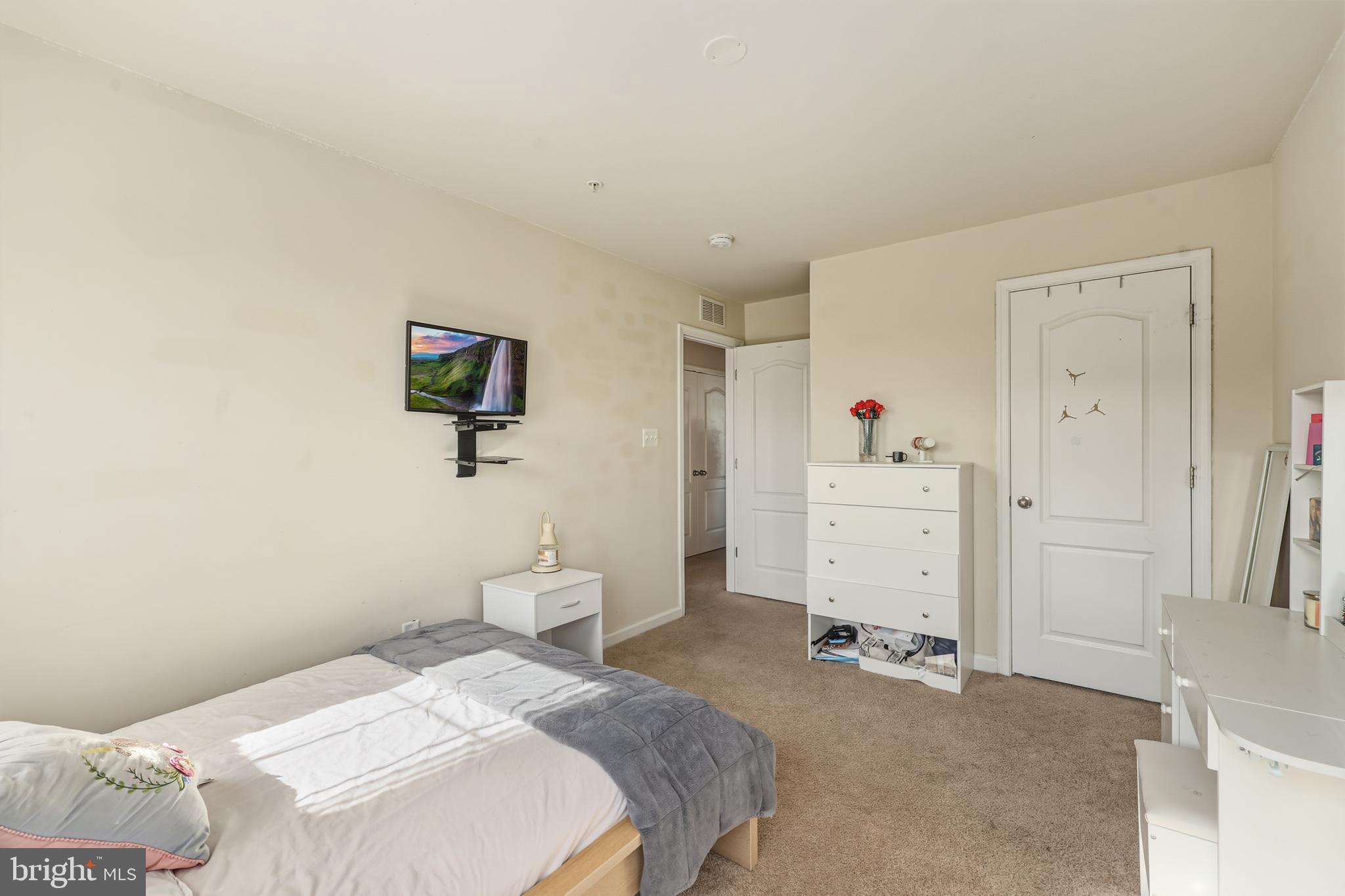 GLENEAGLES - Residential