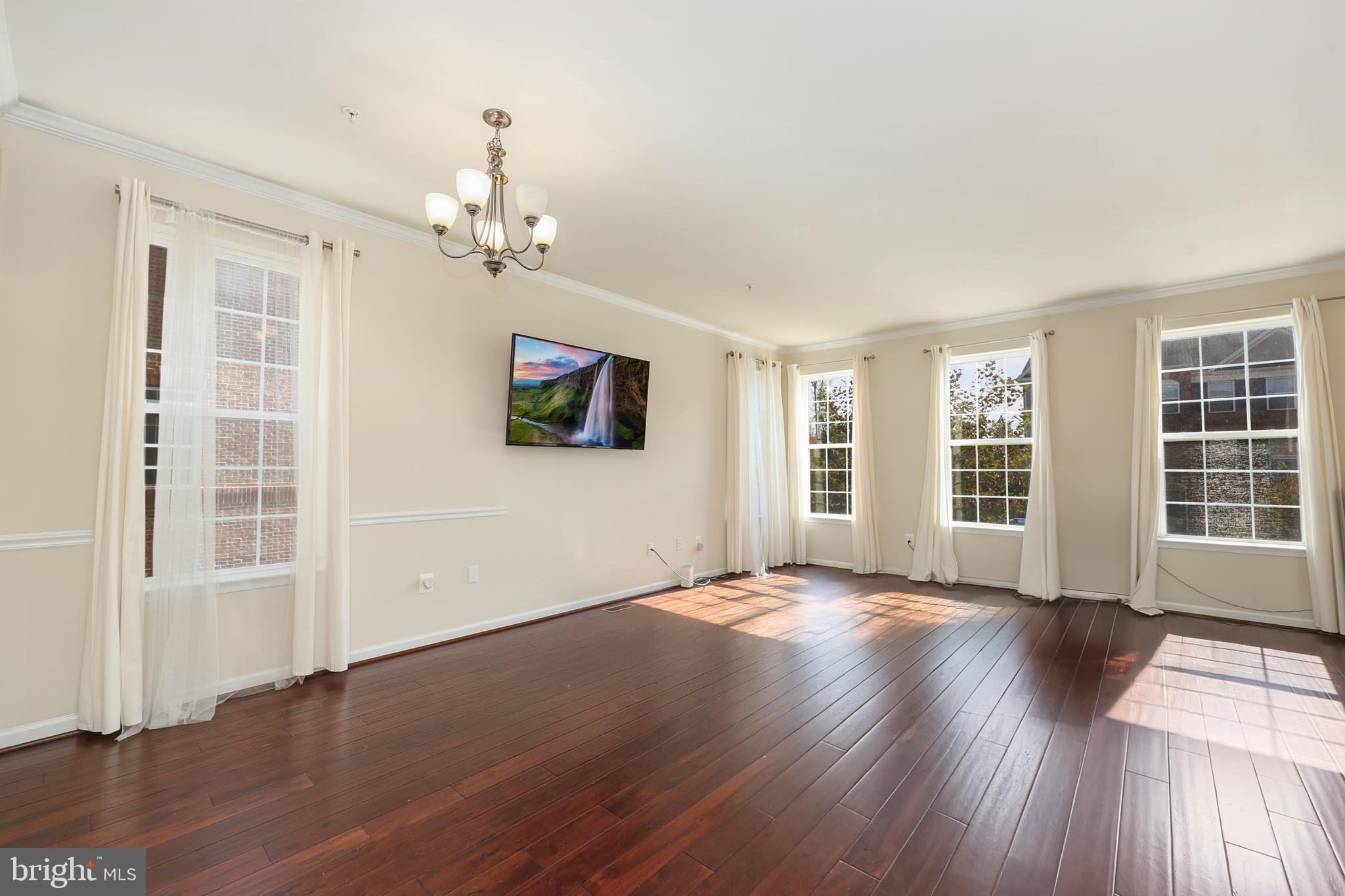 GLENEAGLES - Residential