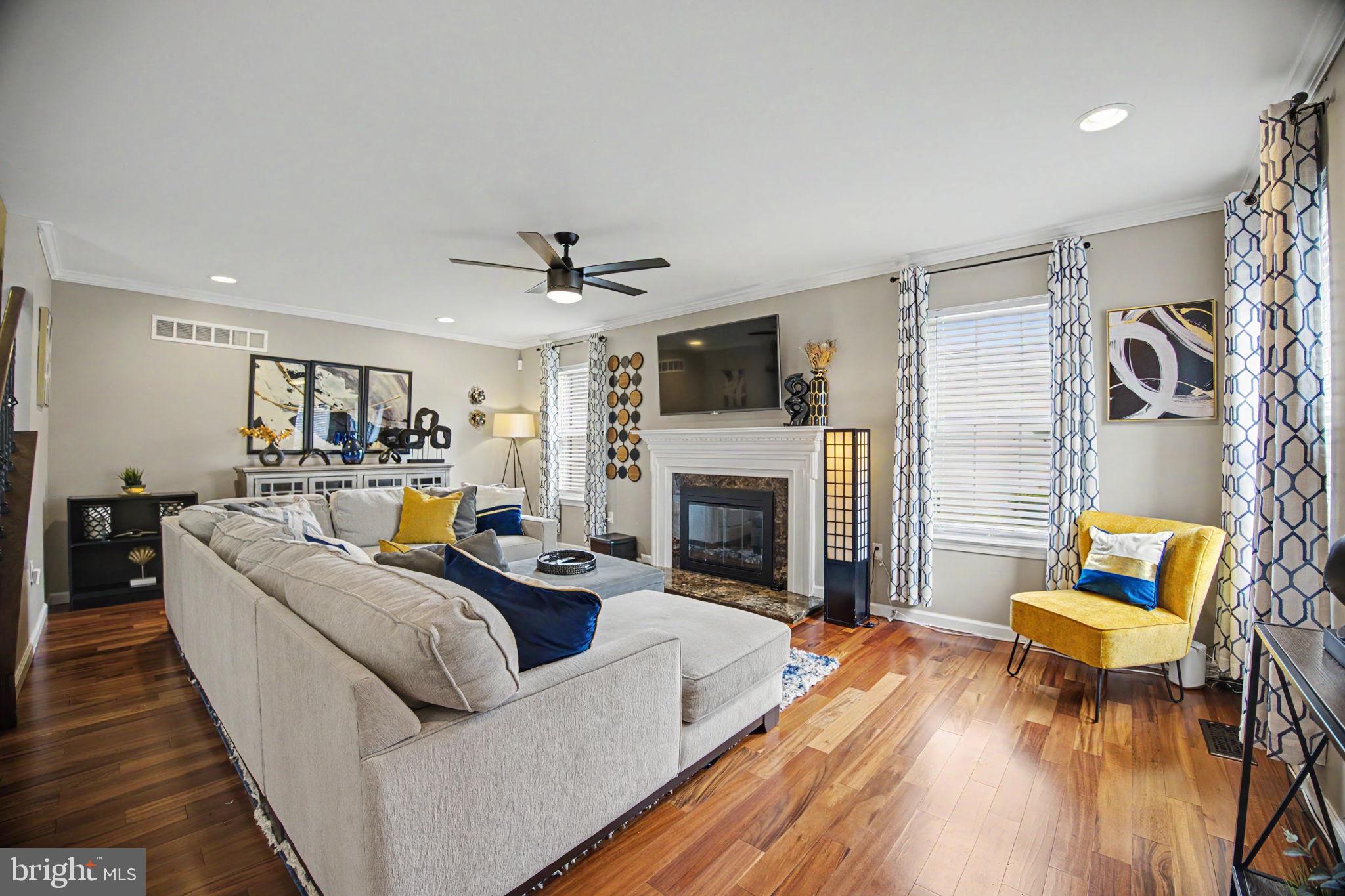 2106 HARRISON COURT