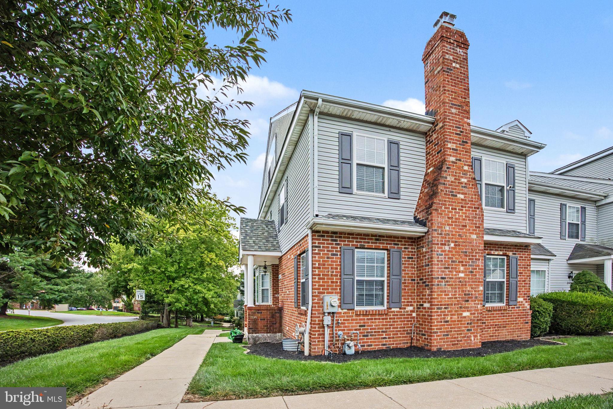 2106 HARRISON COURT