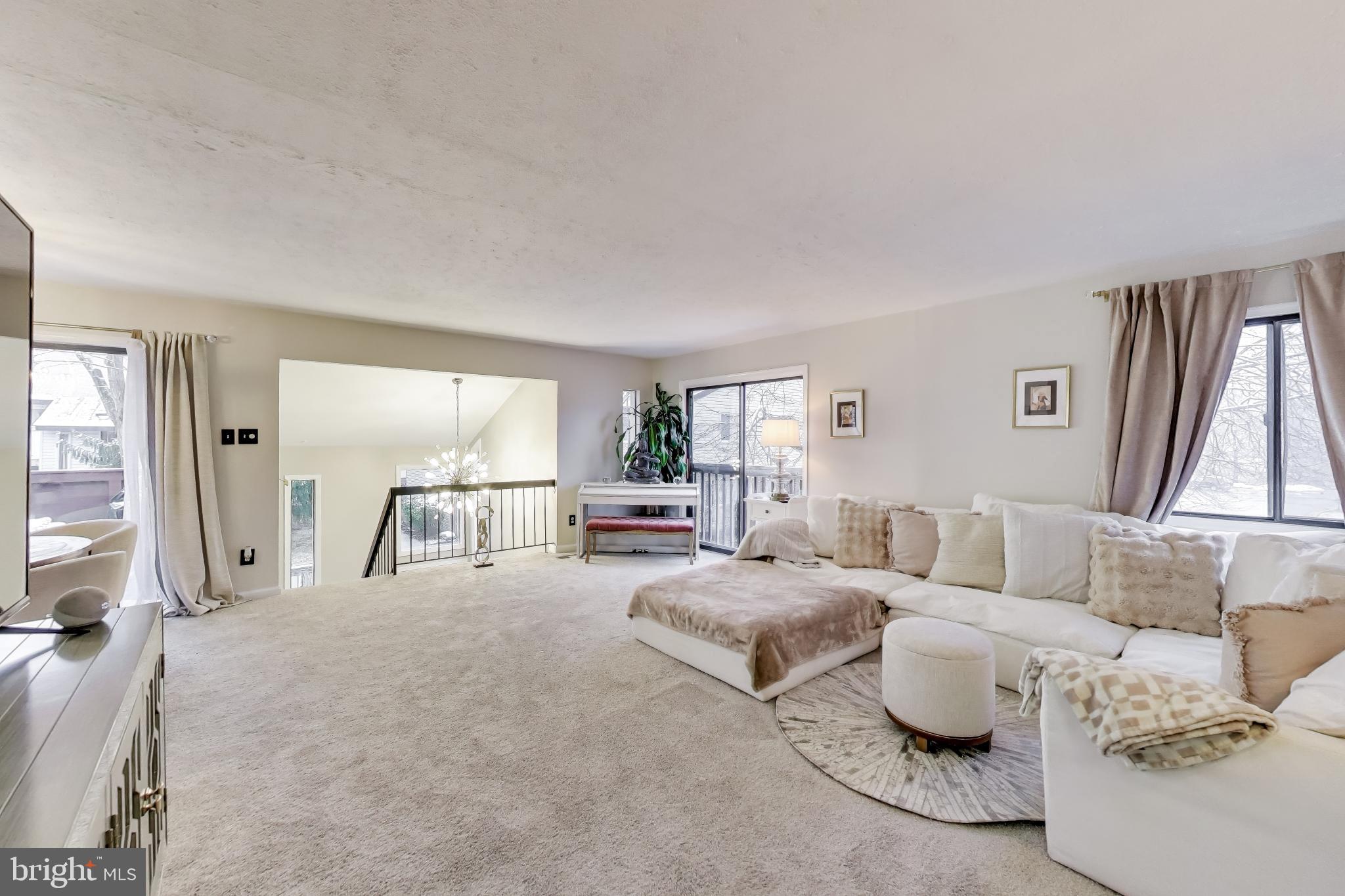 1904 ARDENWOOD TERRACE