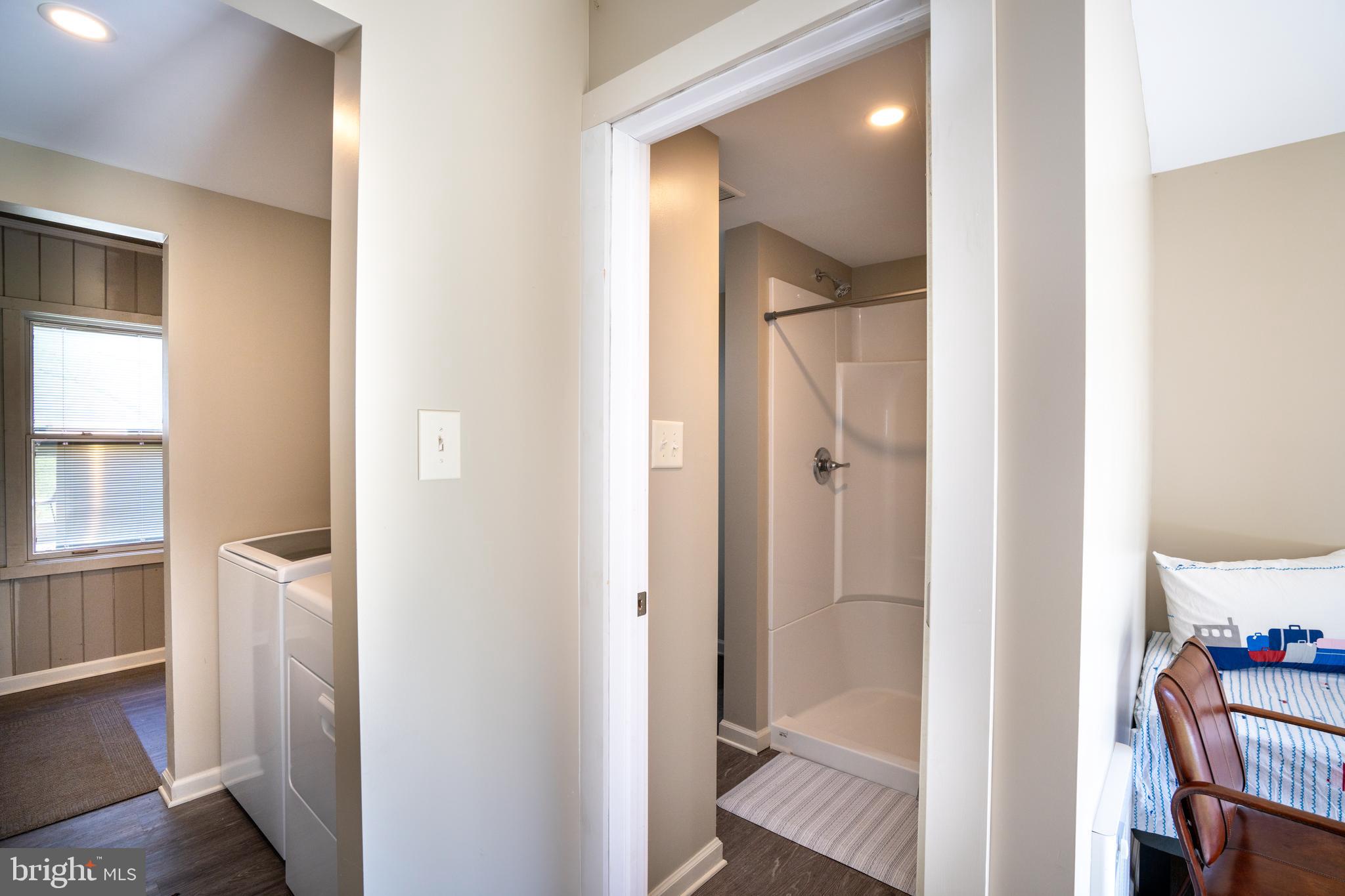 COLLEGE HEIGHTS - Residential