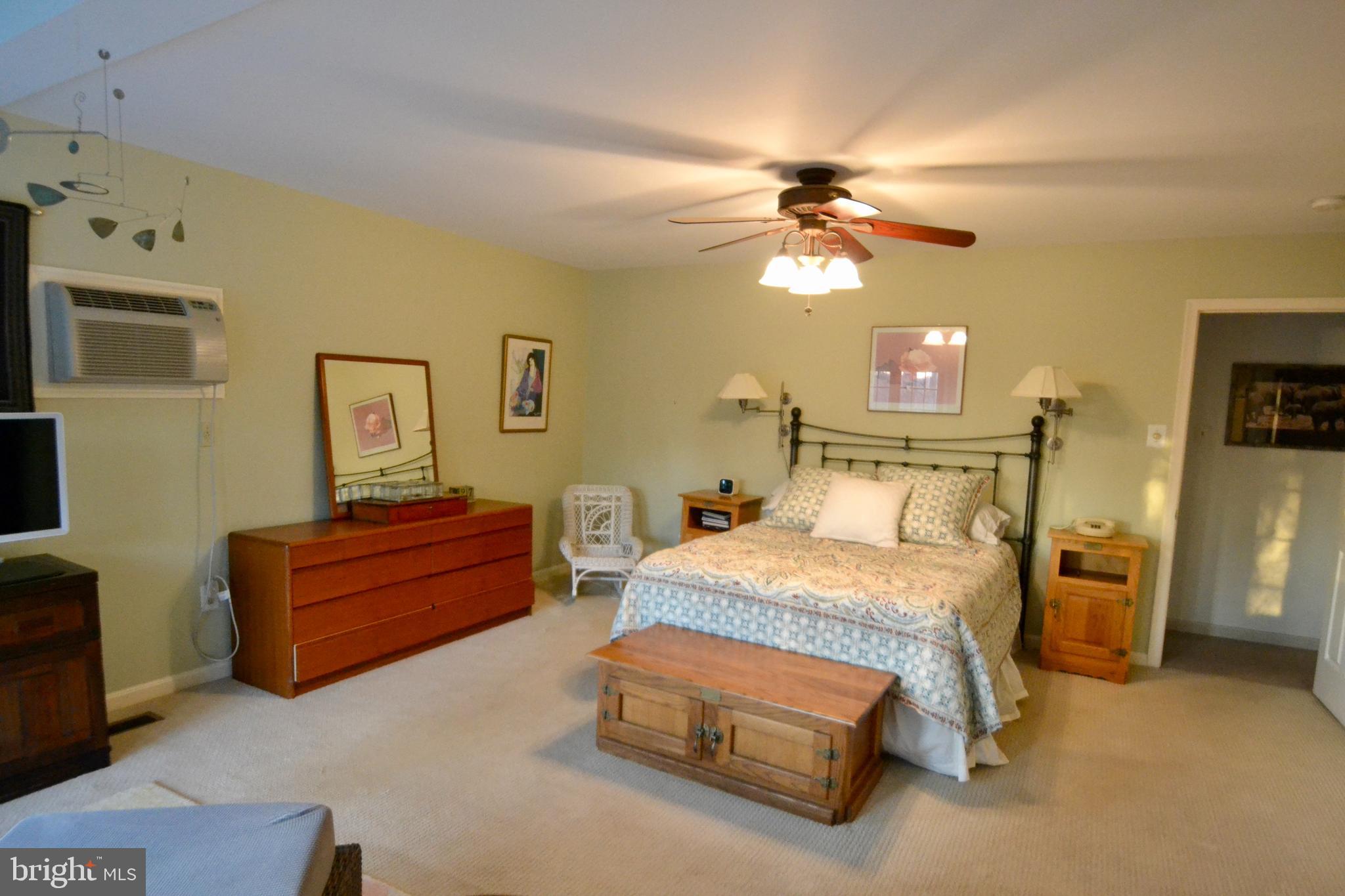 HUNTERS GLEN - Residential