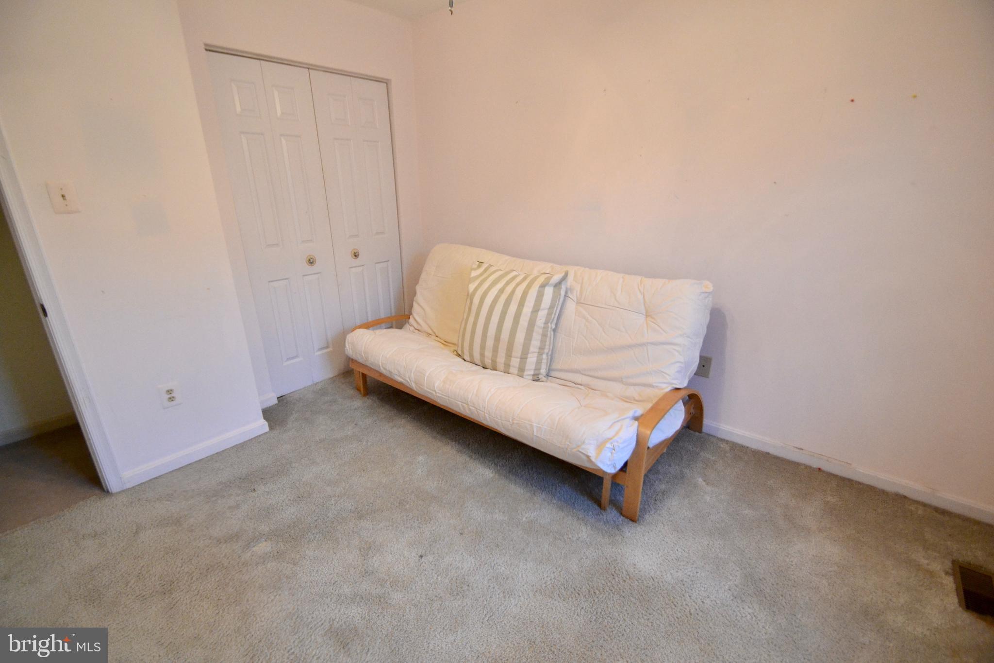 HUNTERS GLEN - Residential