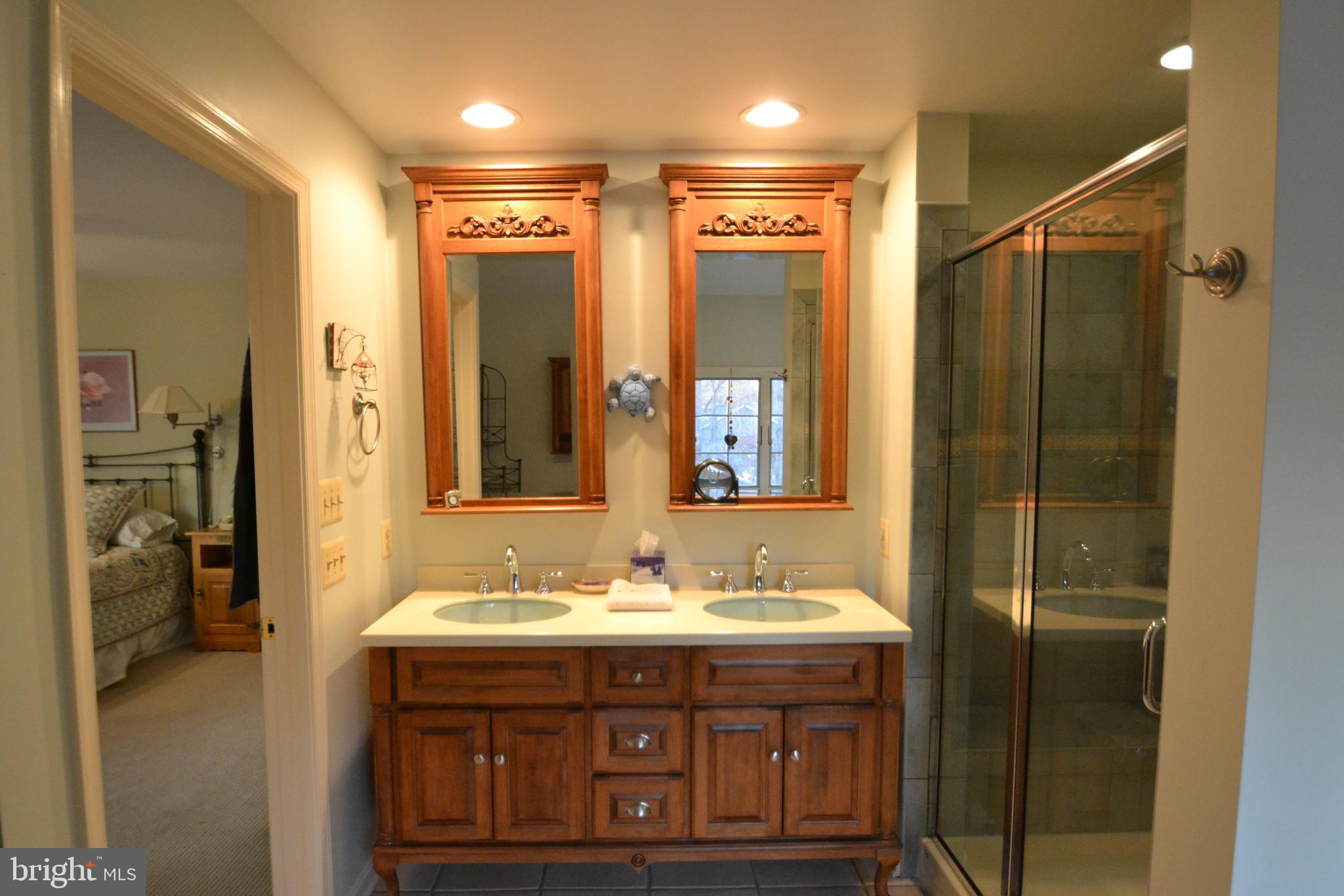 HUNTERS GLEN - Residential