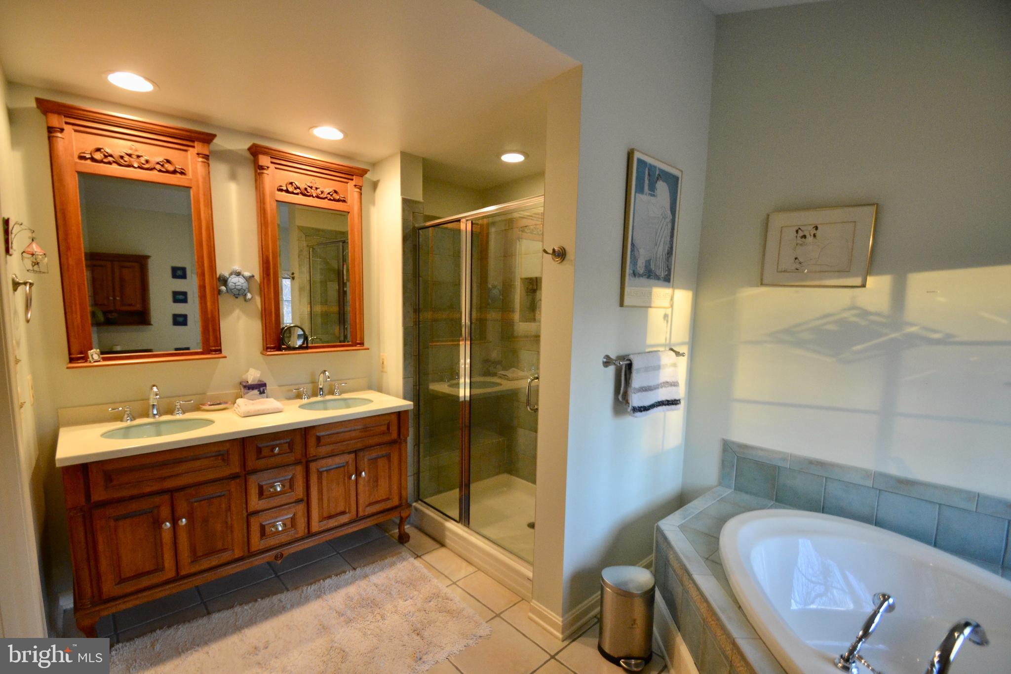 HUNTERS GLEN - Residential