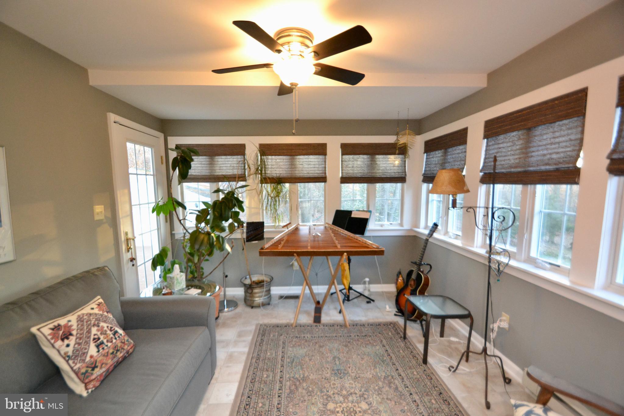 HUNTERS GLEN - Residential