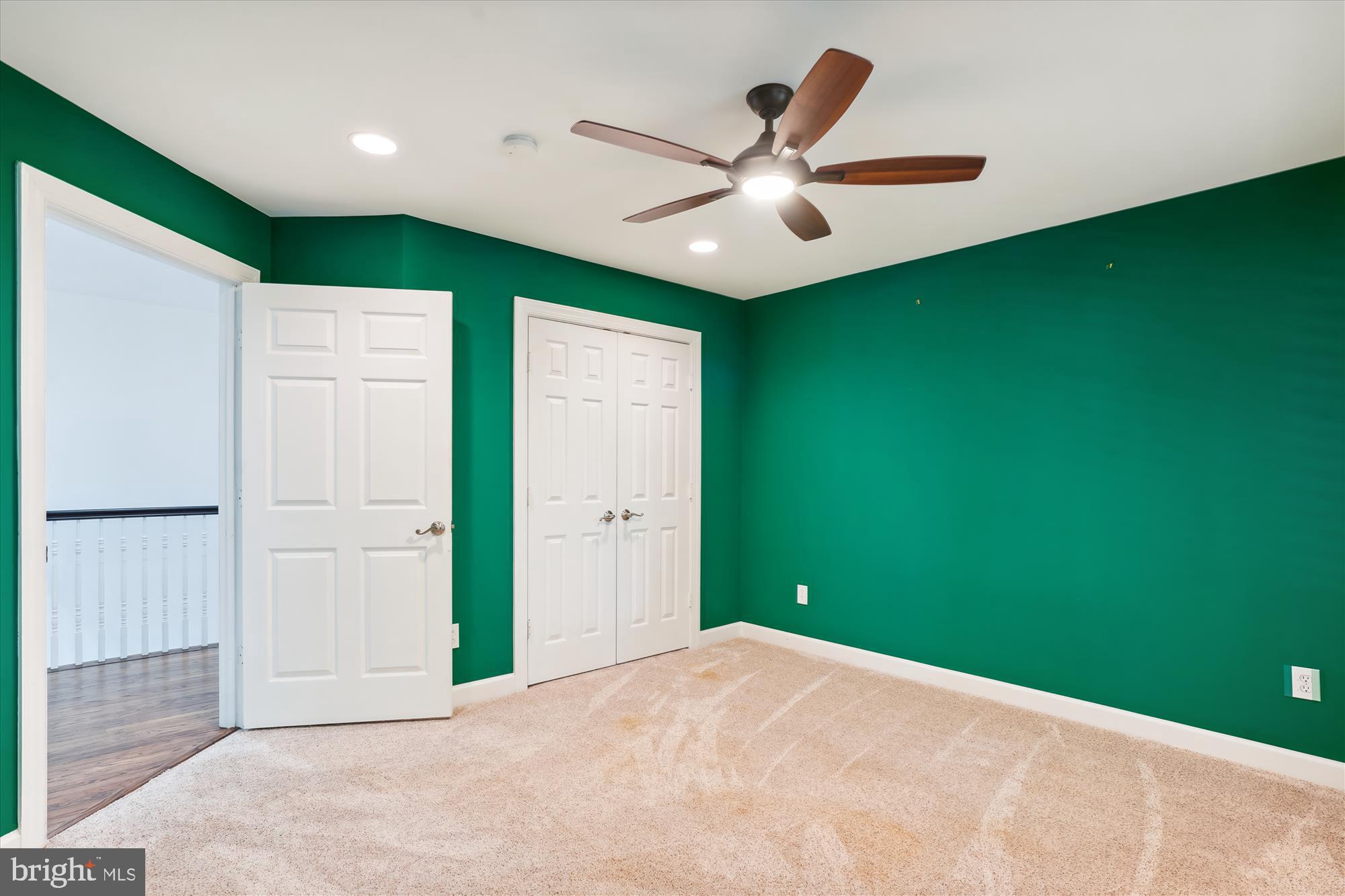 KENTLANDS - Residential