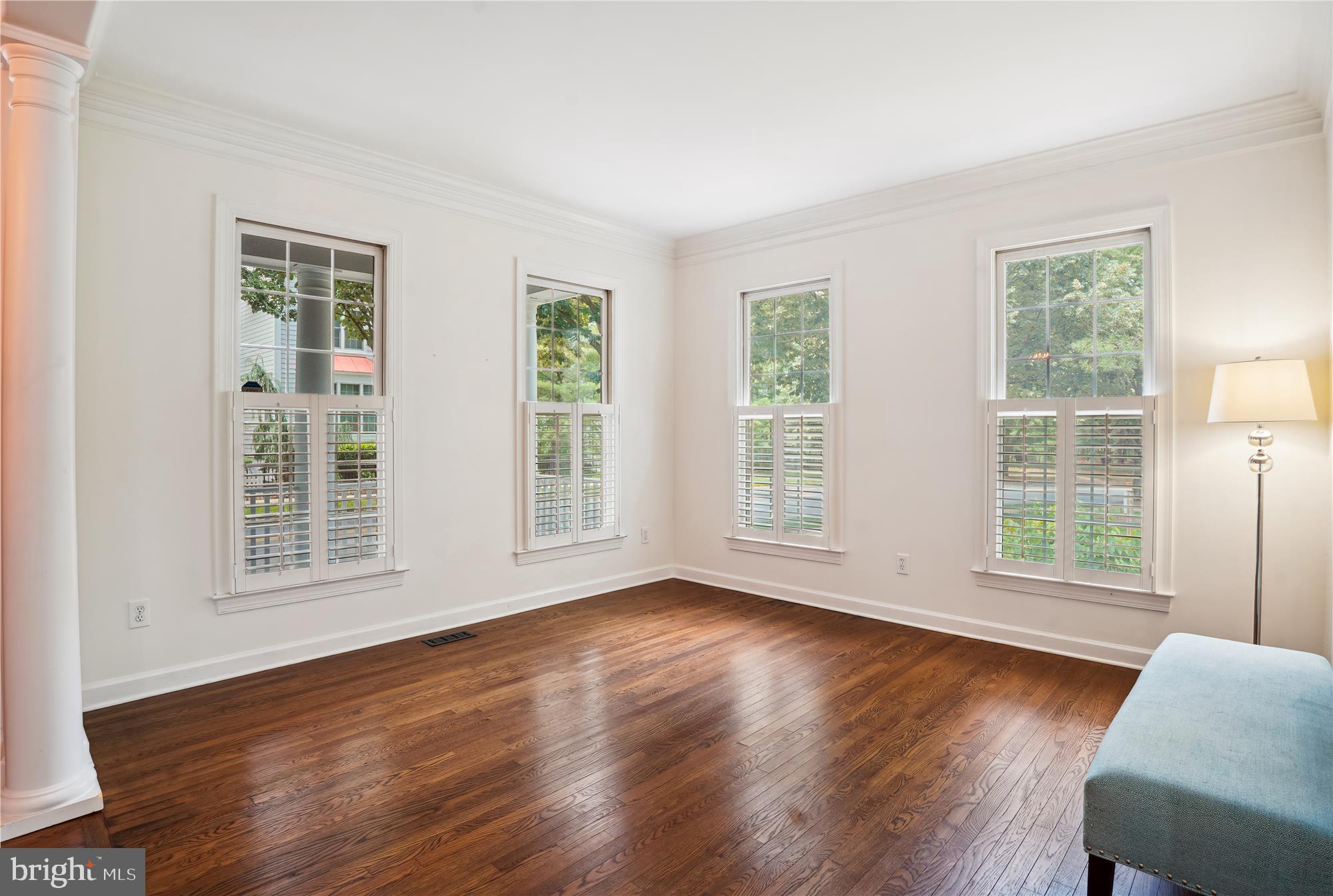 KENTLANDS - Residential