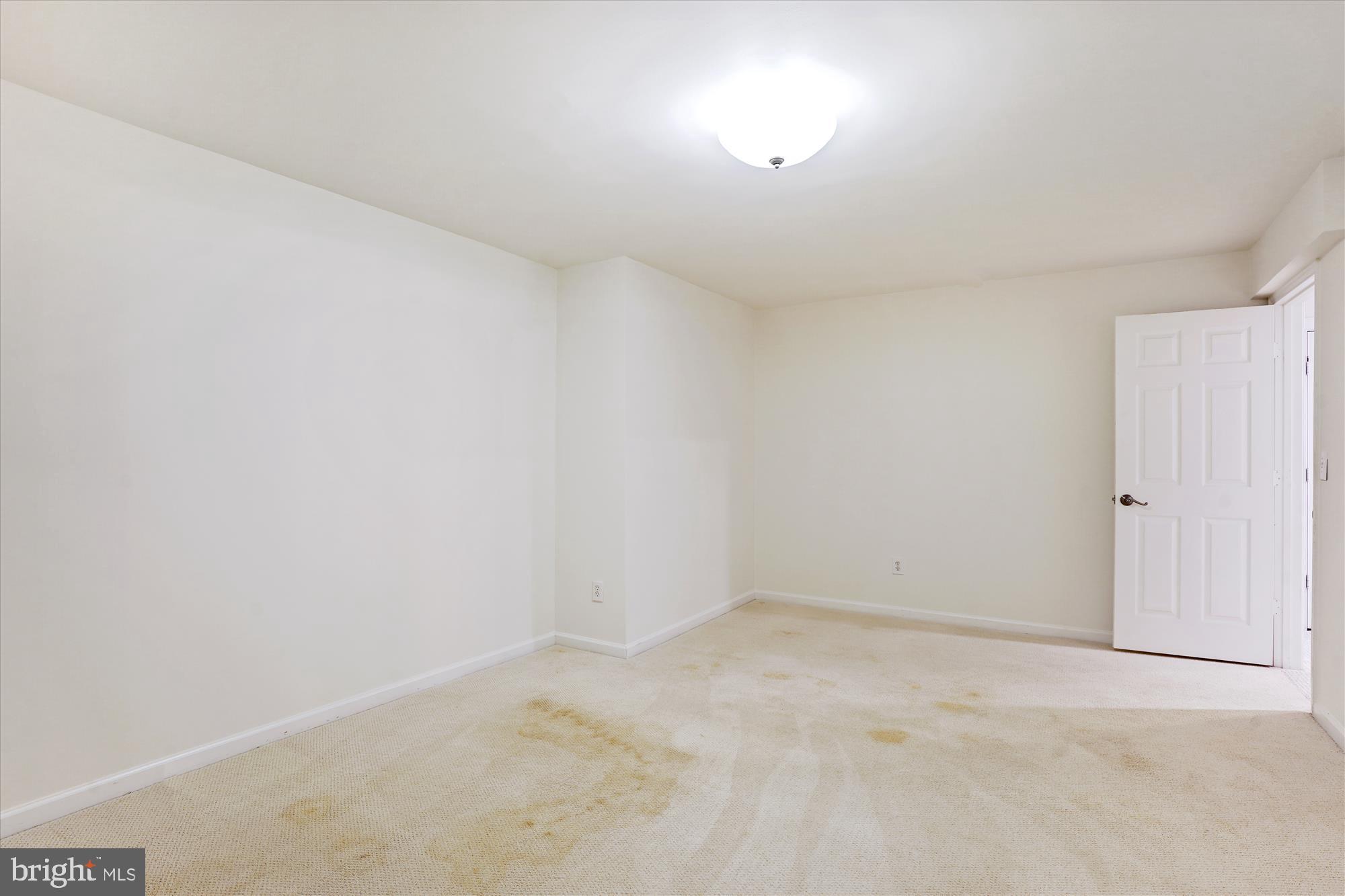 KENTLANDS - Residential