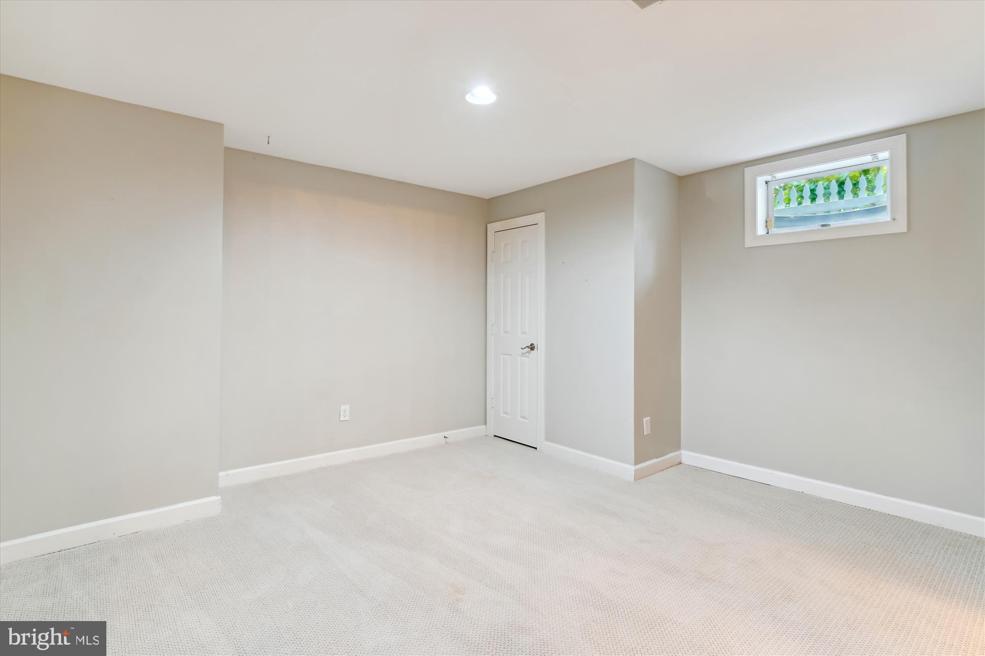 KENTLANDS - Residential