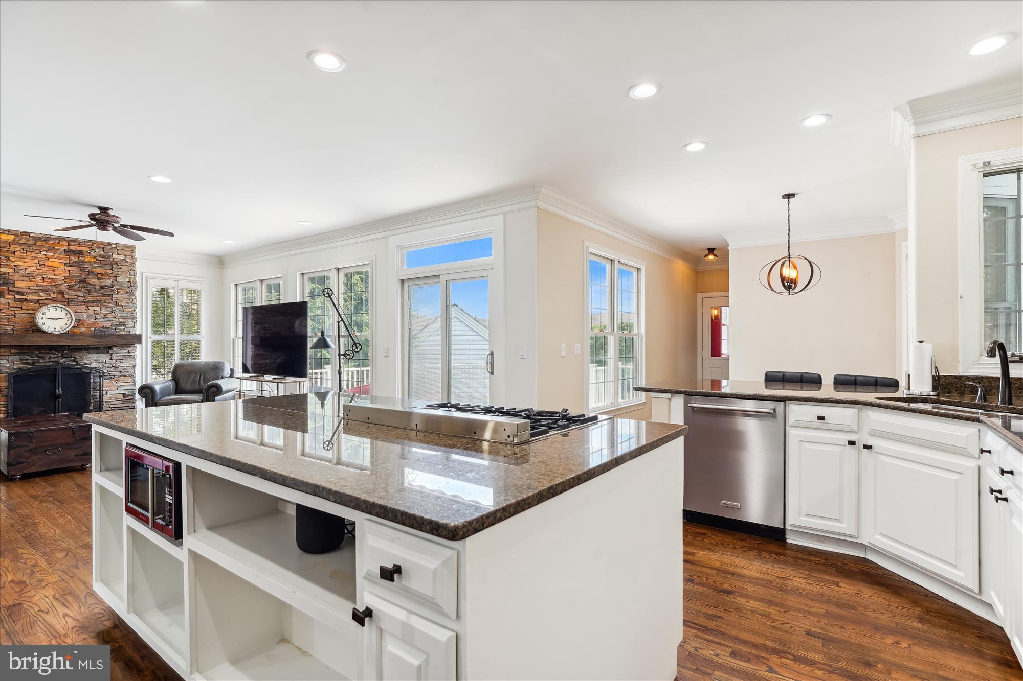 KENTLANDS - Residential