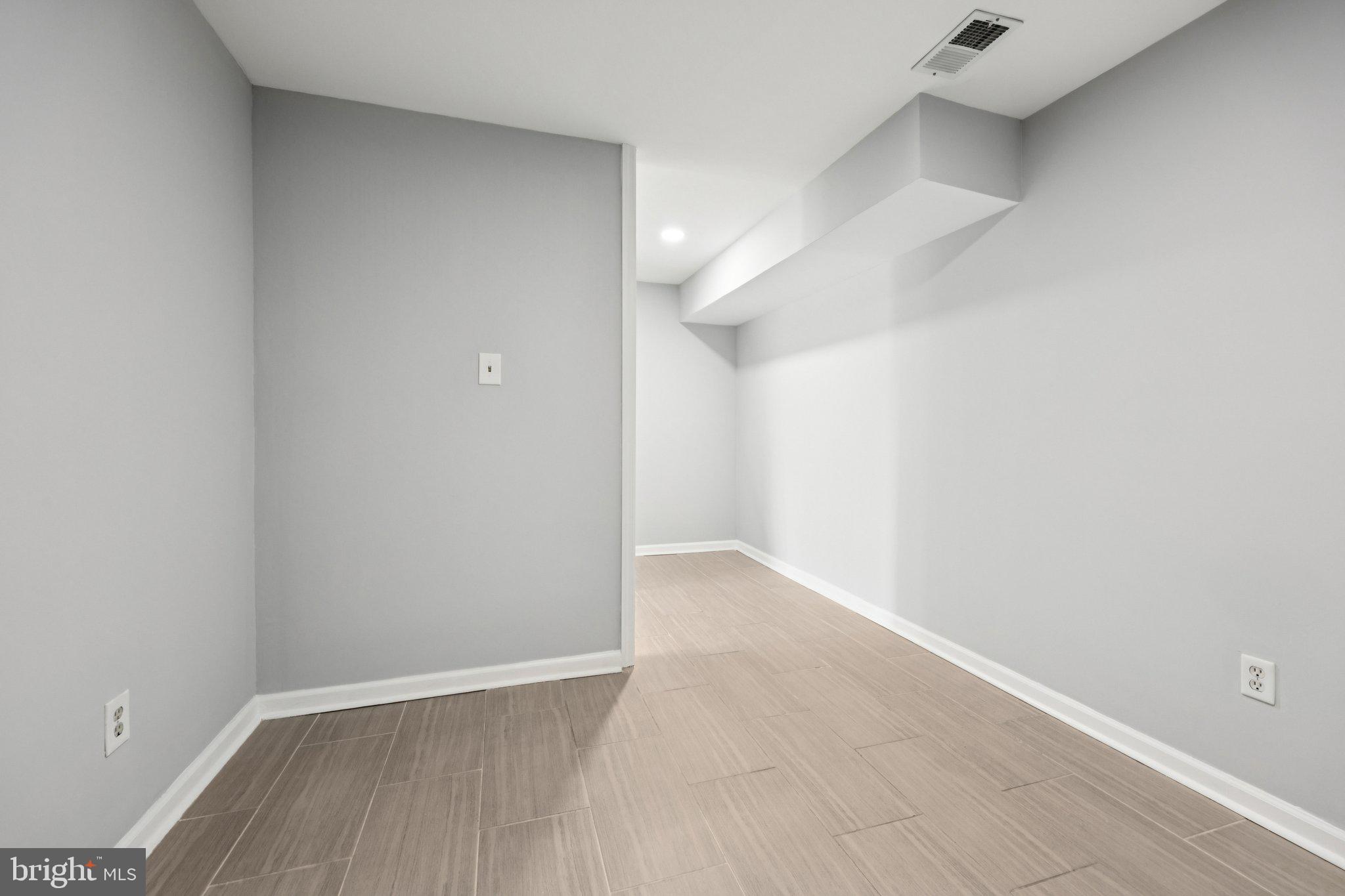 HUNINGTON RIDGE 2 - Residential