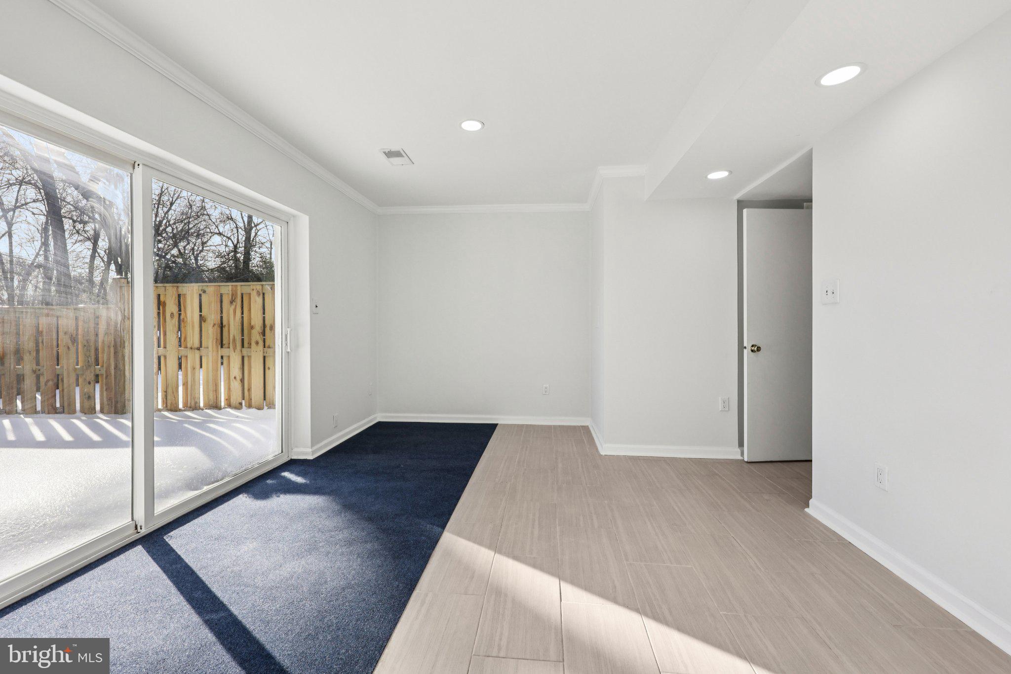 HUNINGTON RIDGE 2 - Residential