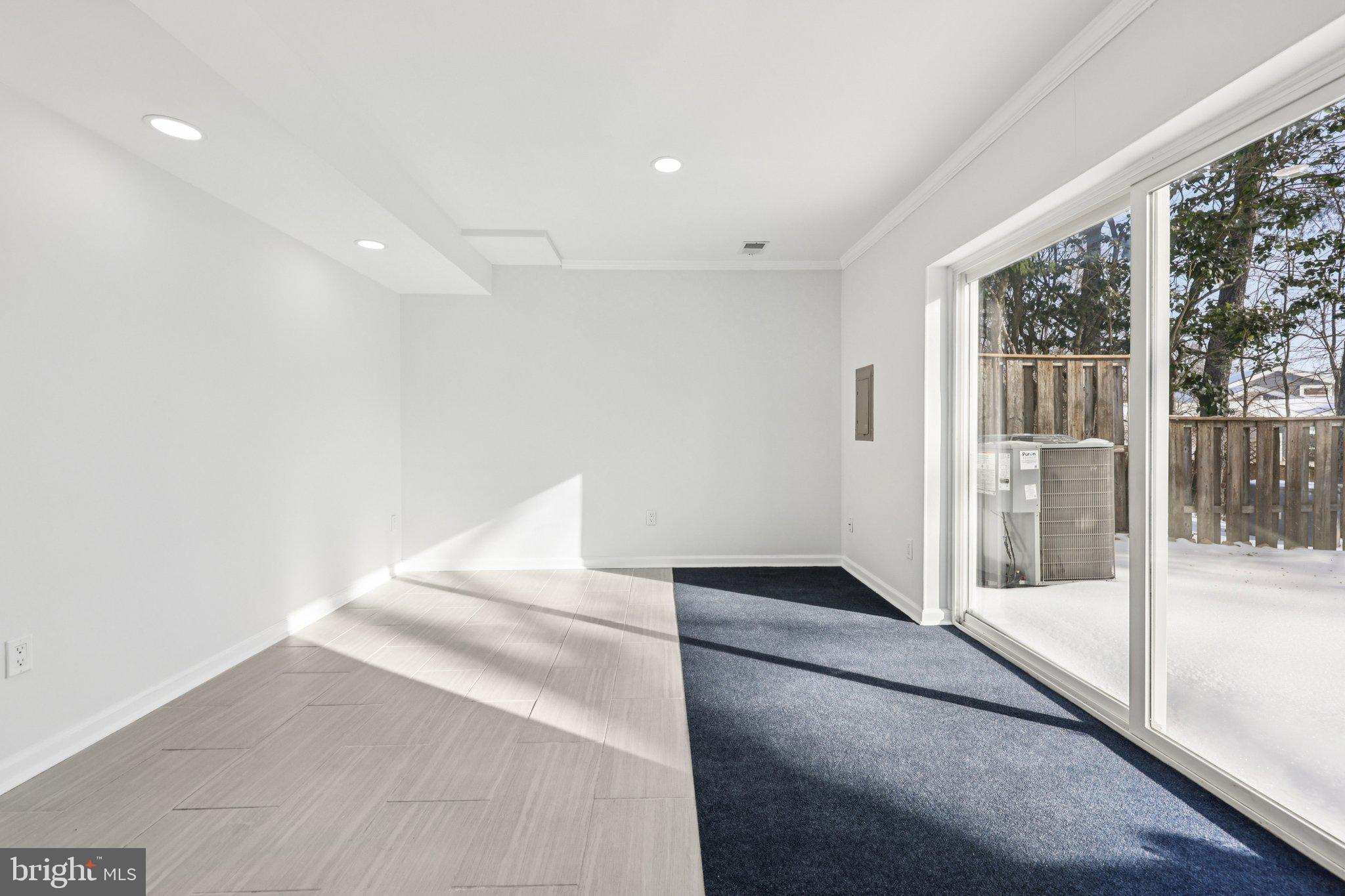 HUNINGTON RIDGE 2 - Residential