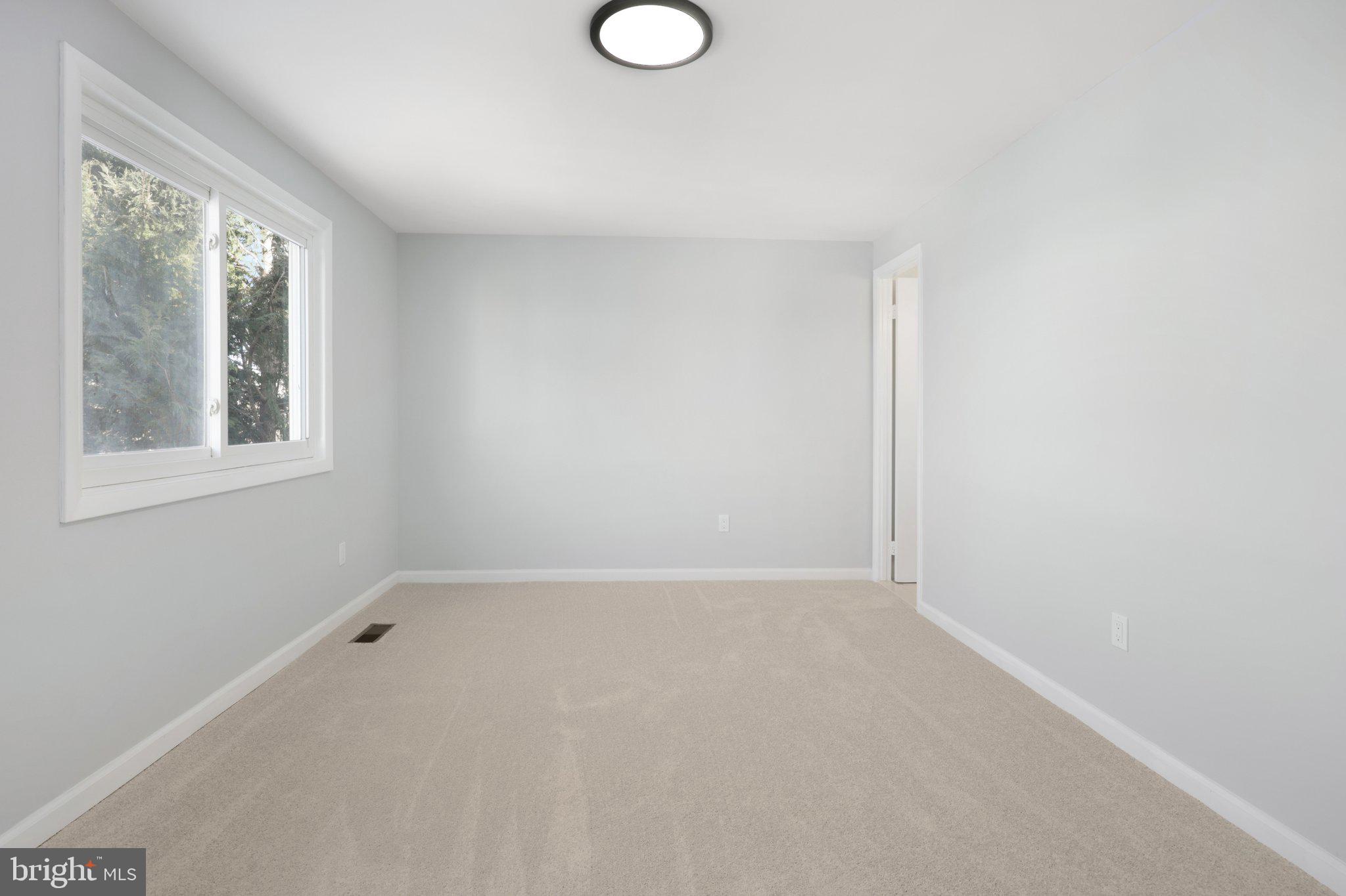 HUNINGTON RIDGE 2 - Residential