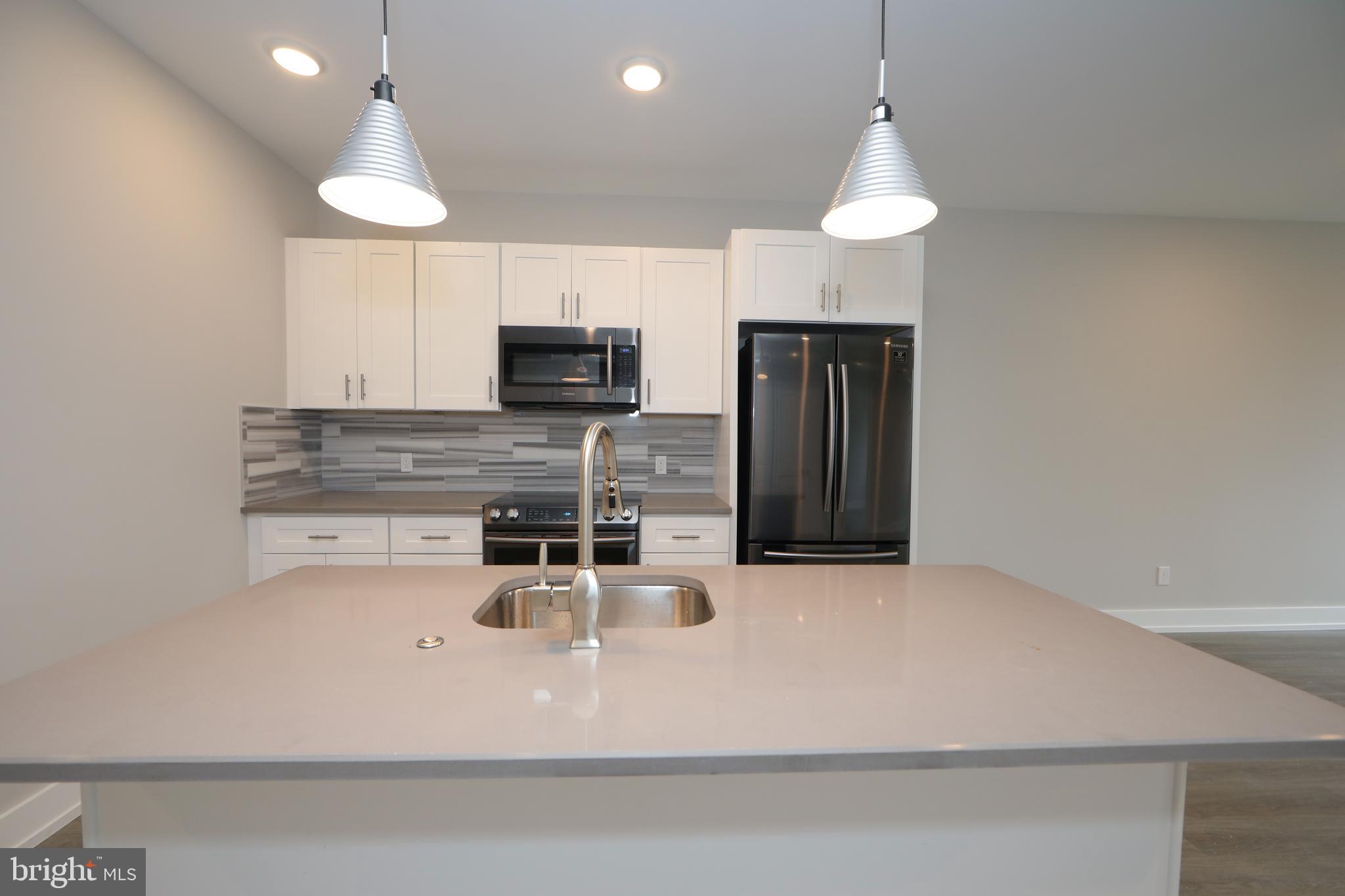 WEST KENSINGTON - Residential