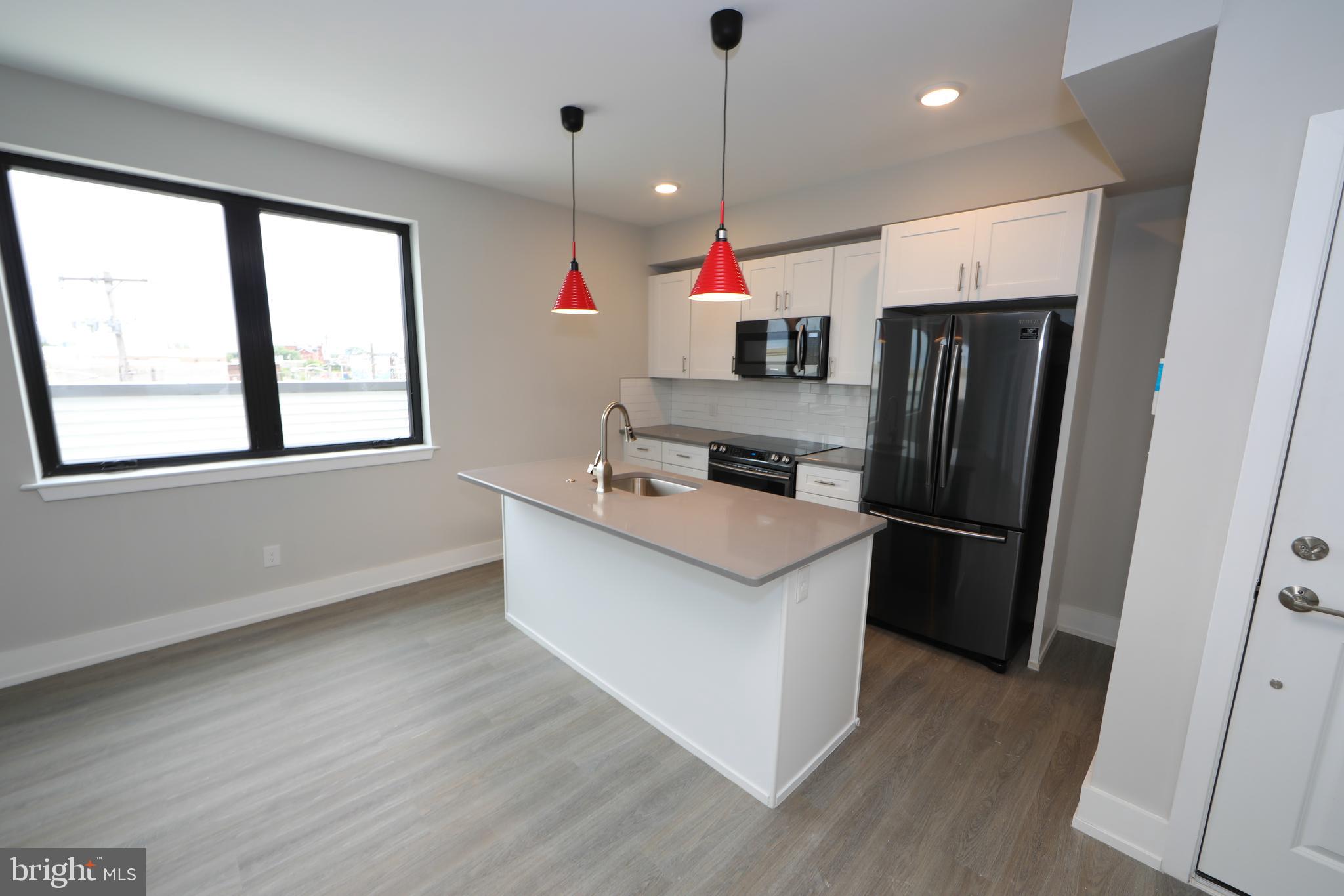 WEST KENSINGTON - Residential