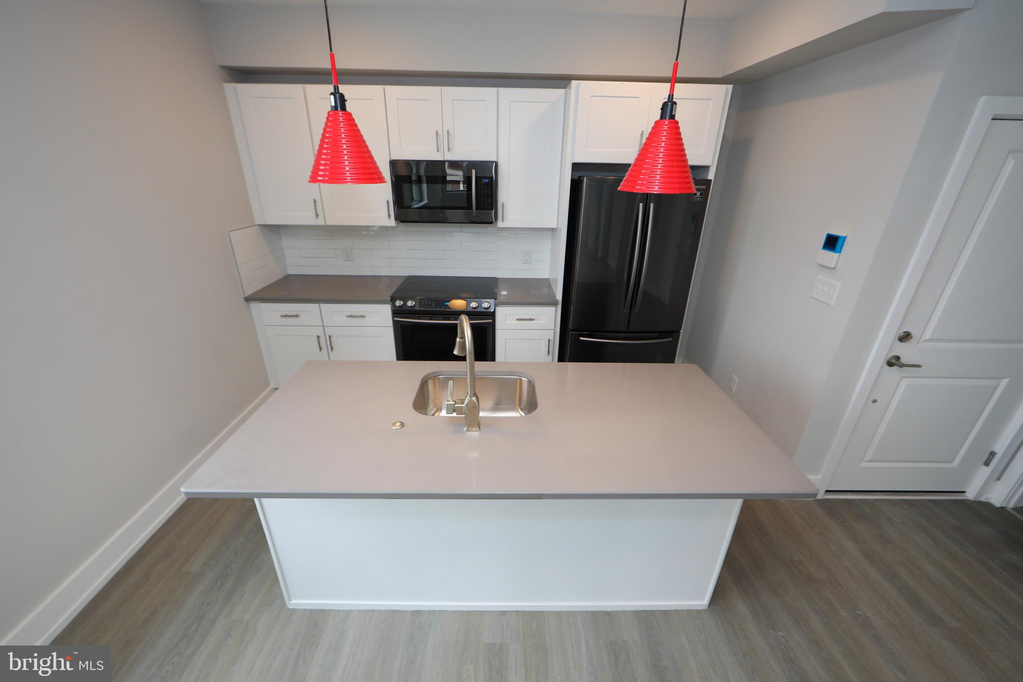 WEST KENSINGTON - Residential