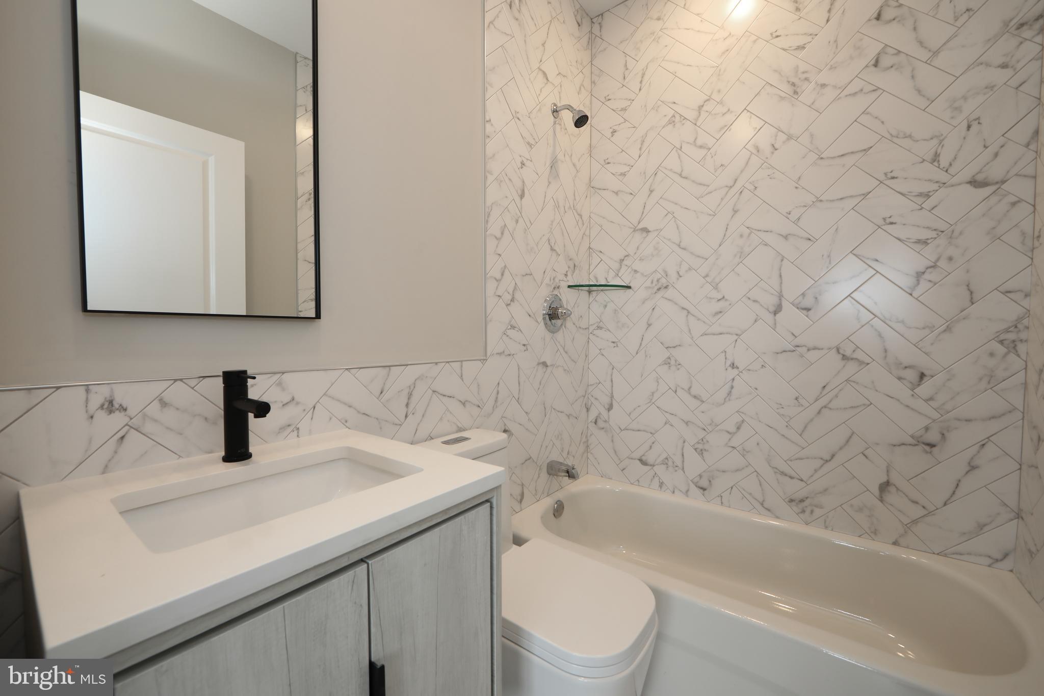 WEST KENSINGTON - Residential