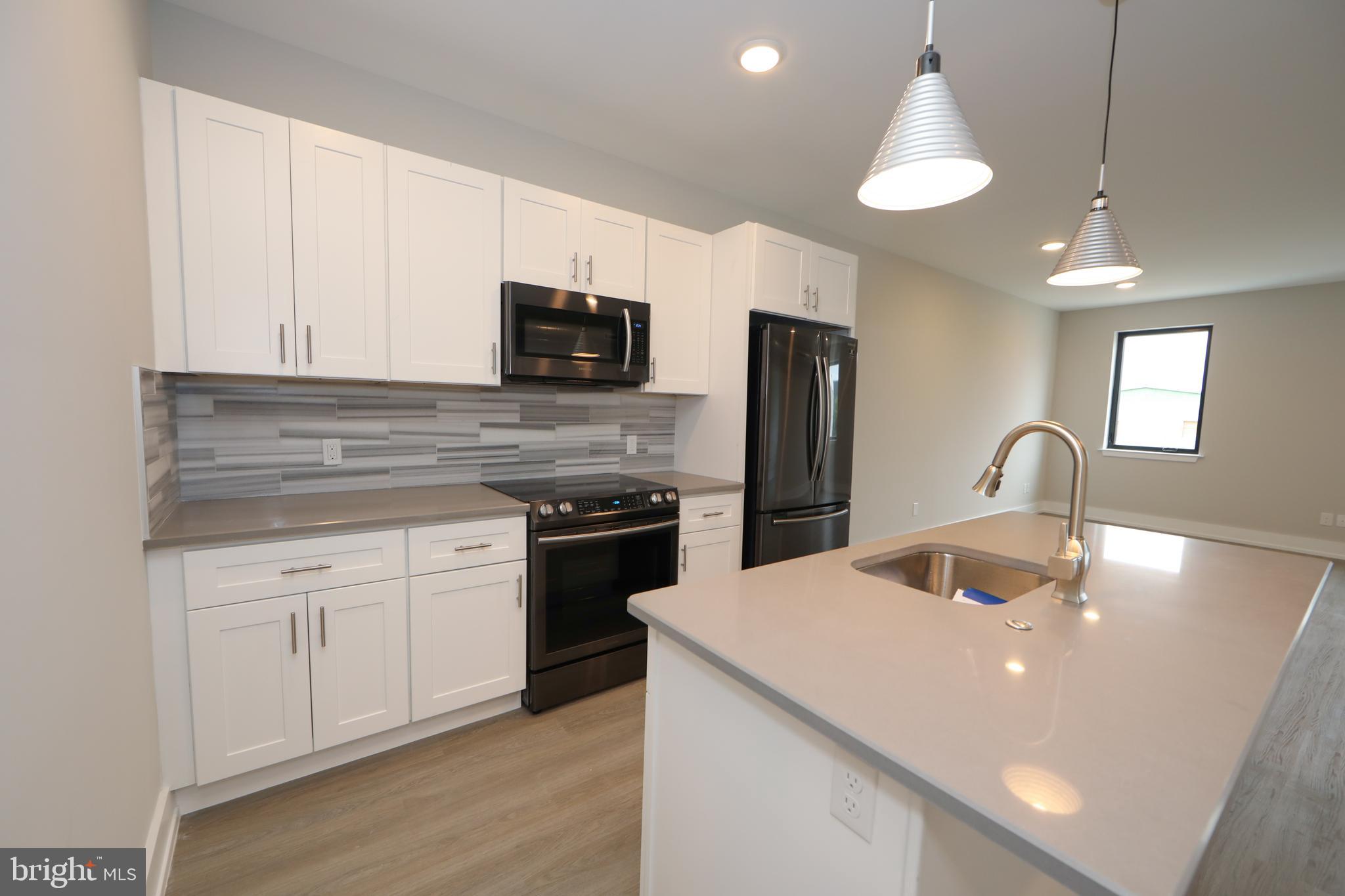 WEST KENSINGTON - Residential