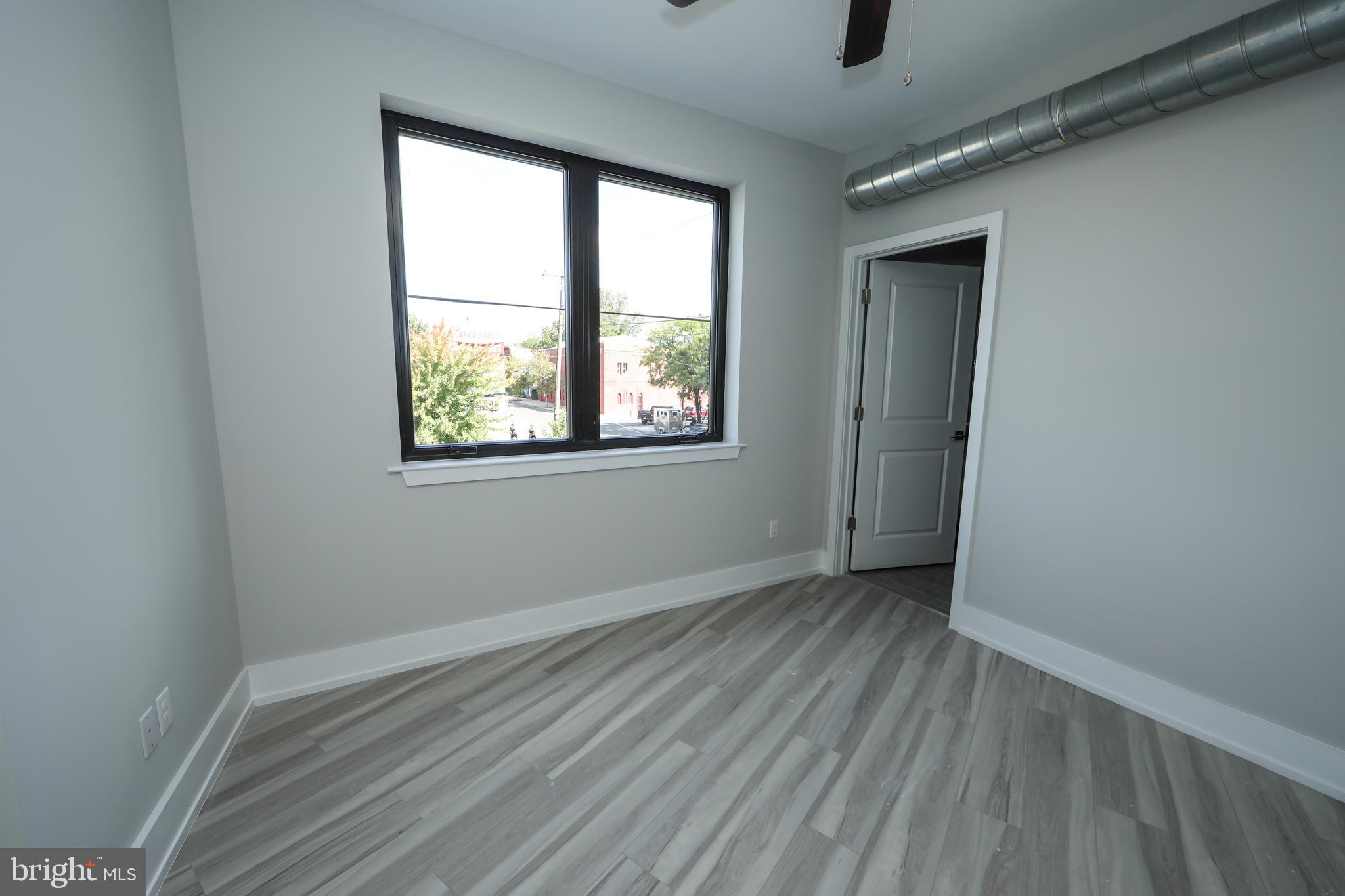 WEST KENSINGTON - Residential