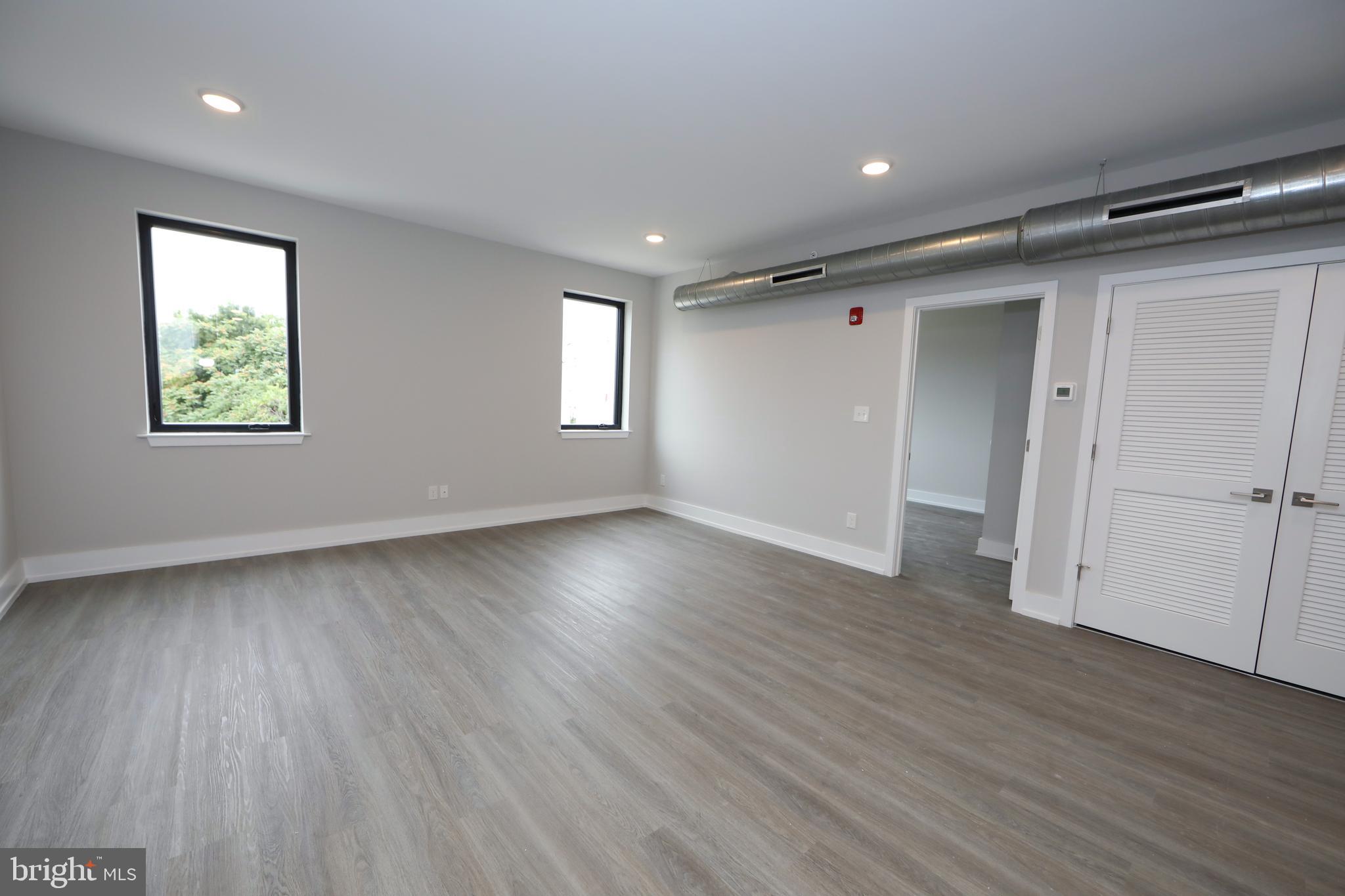 WEST KENSINGTON - Residential