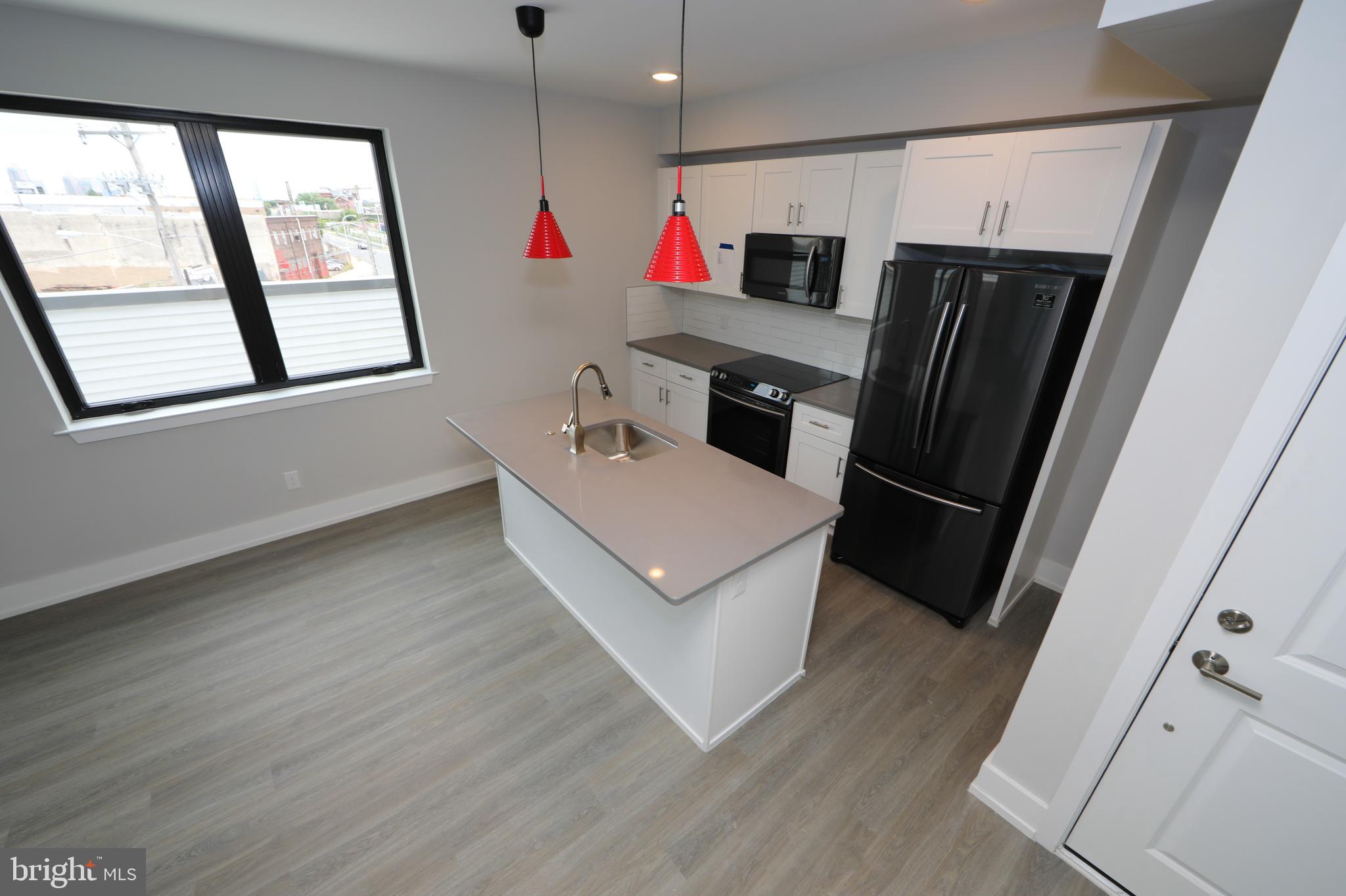 WEST KENSINGTON - Residential