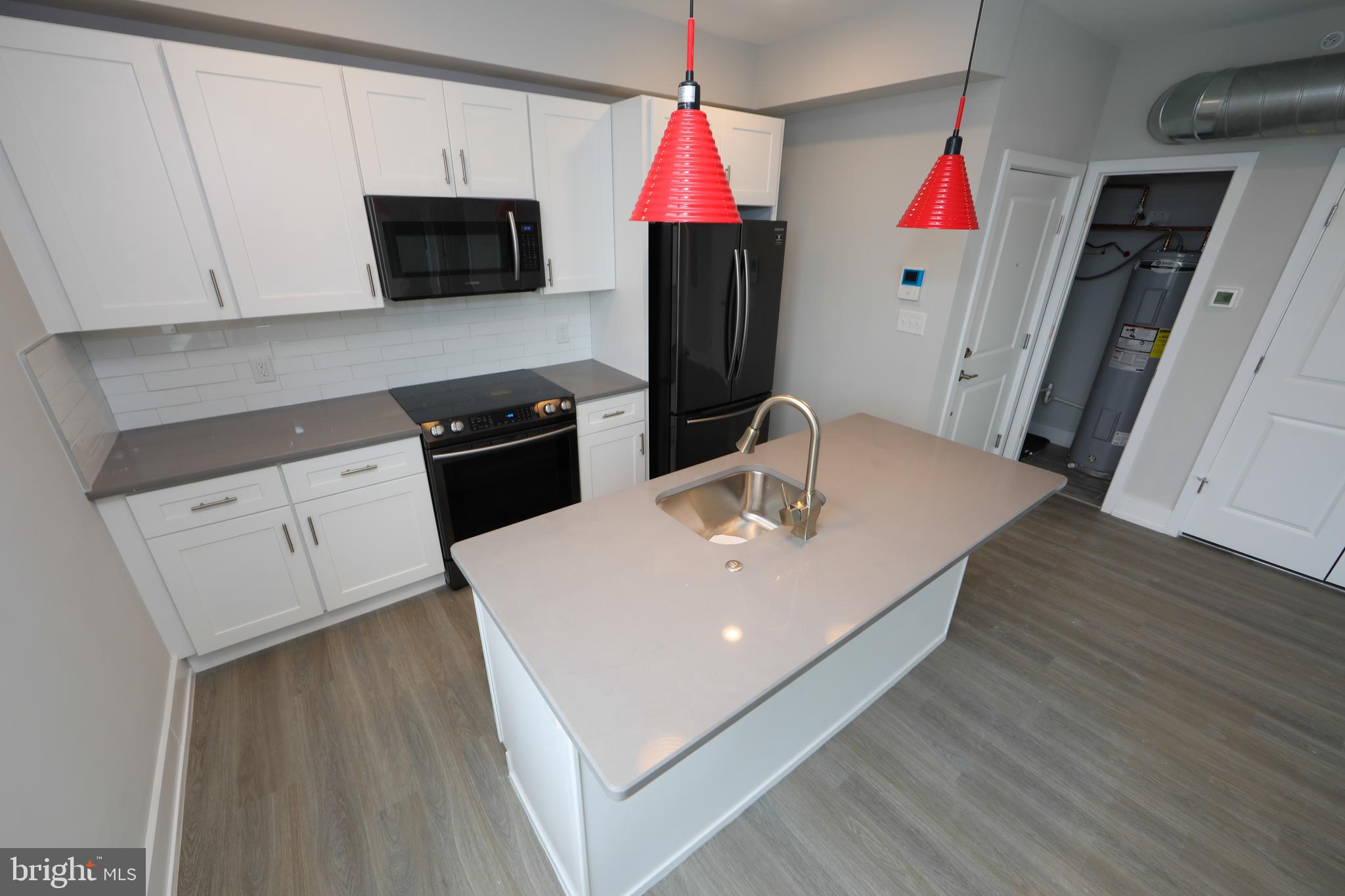 WEST KENSINGTON - Residential