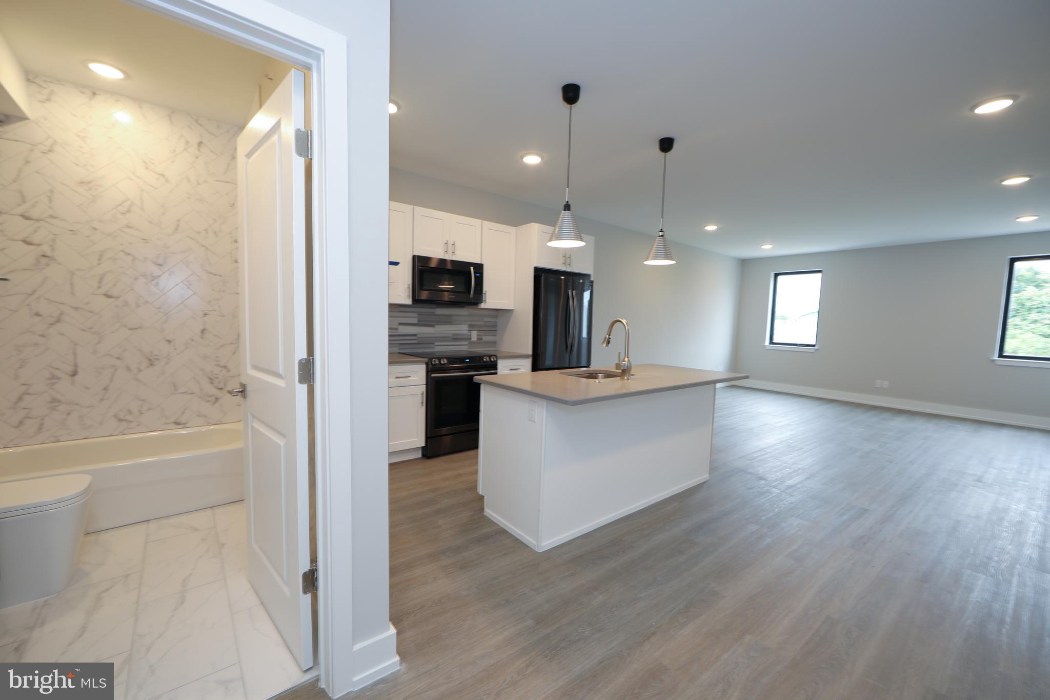 WEST KENSINGTON - Residential