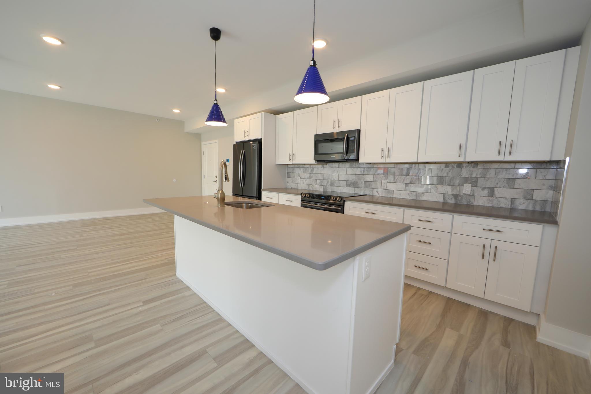 WEST KENSINGTON - Residential