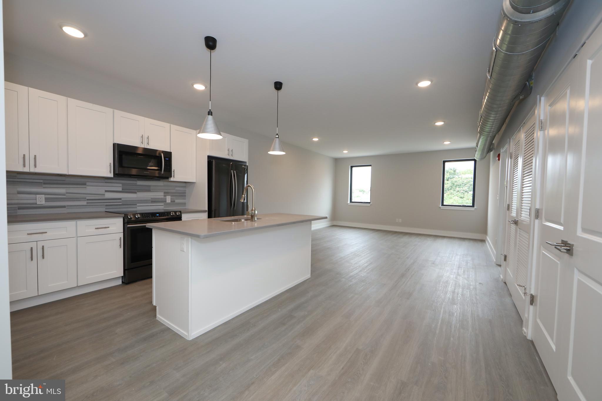 WEST KENSINGTON - Residential