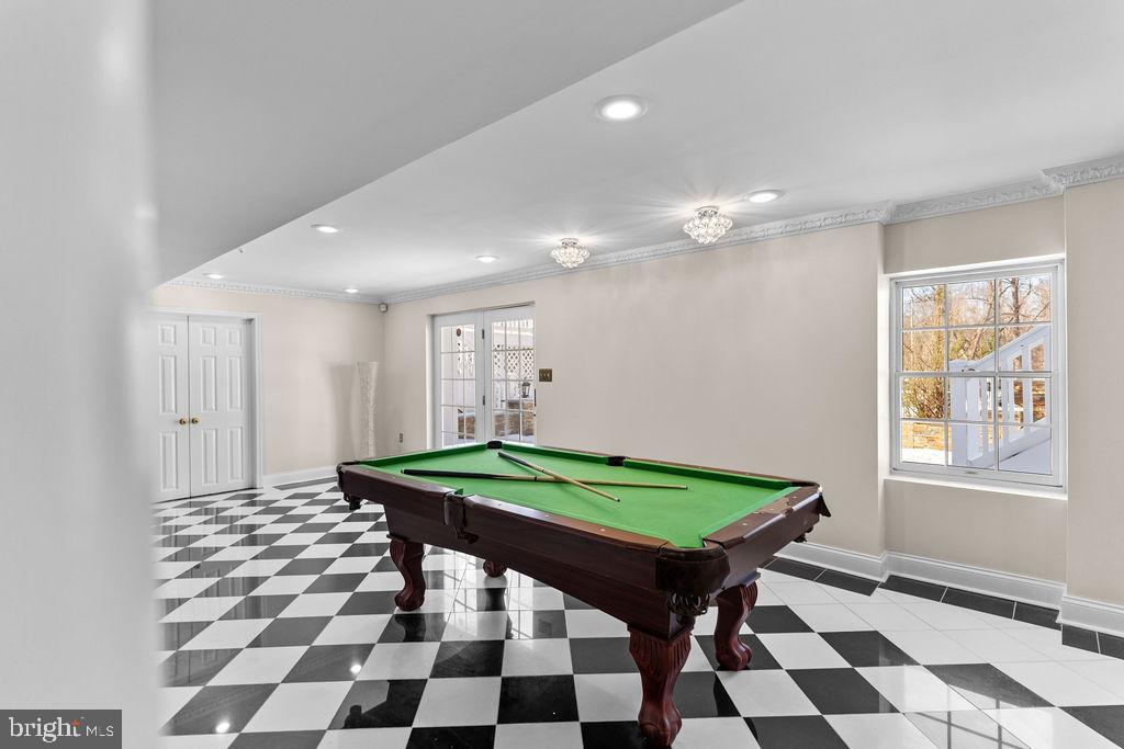 WOODMORE SOUTH - Residential