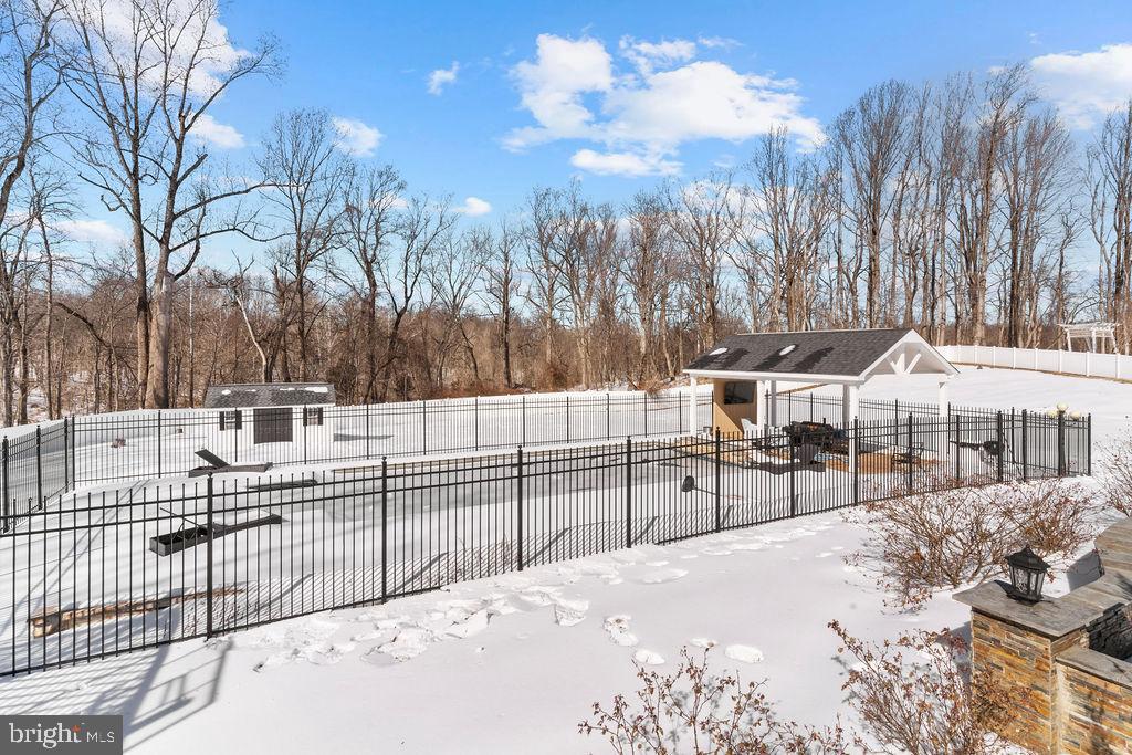 WOODMORE SOUTH - Residential