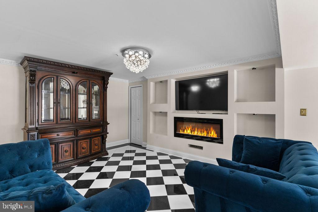 WOODMORE SOUTH - Residential