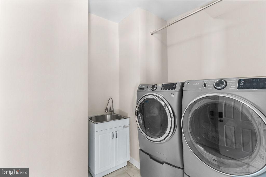 WOODMORE SOUTH - Residential