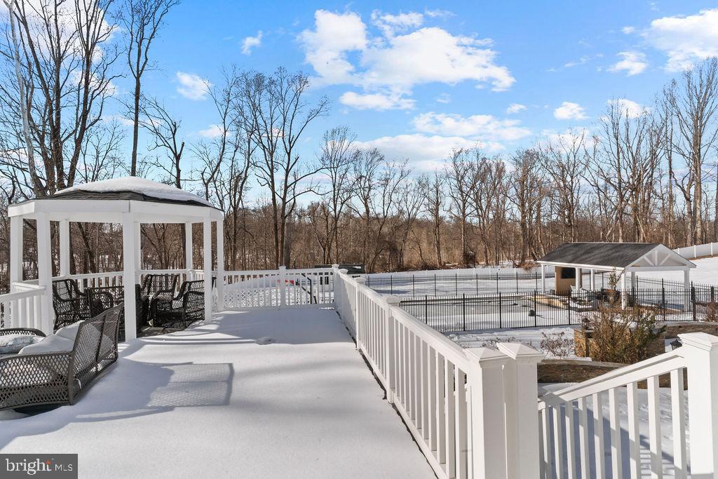 WOODMORE SOUTH - Residential