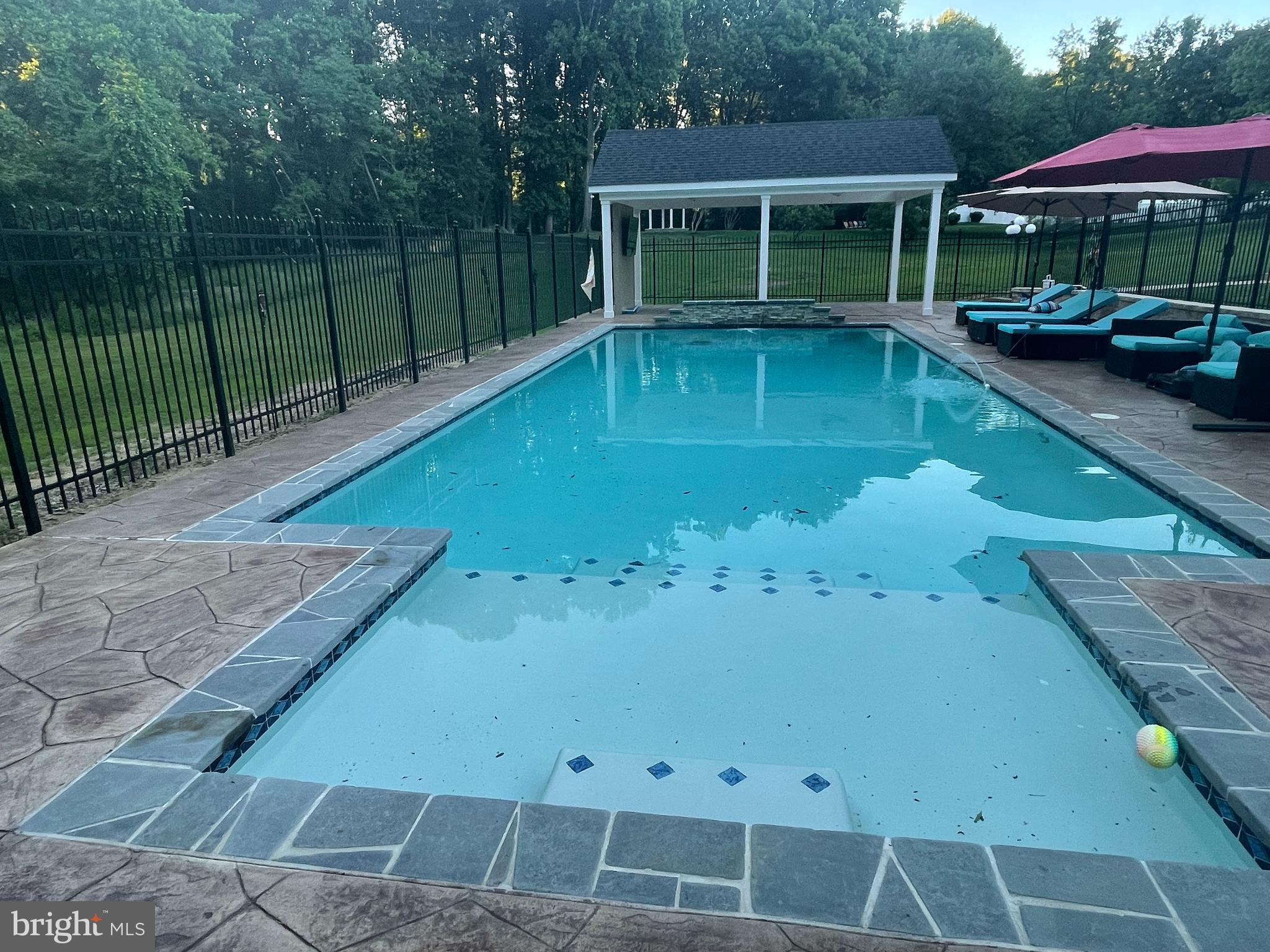 WOODMORE SOUTH - Residential