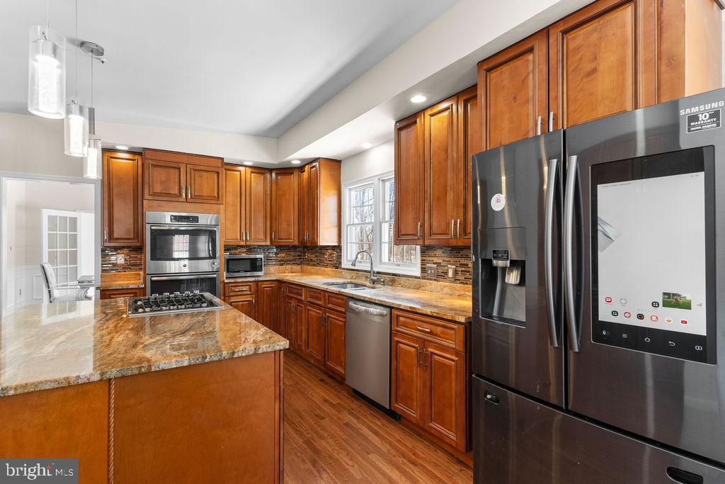 WOODMORE SOUTH - Residential