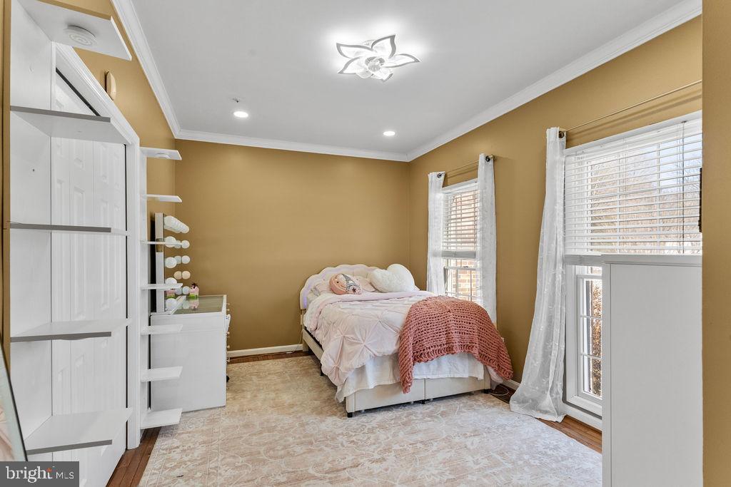 WOODMORE SOUTH - Residential