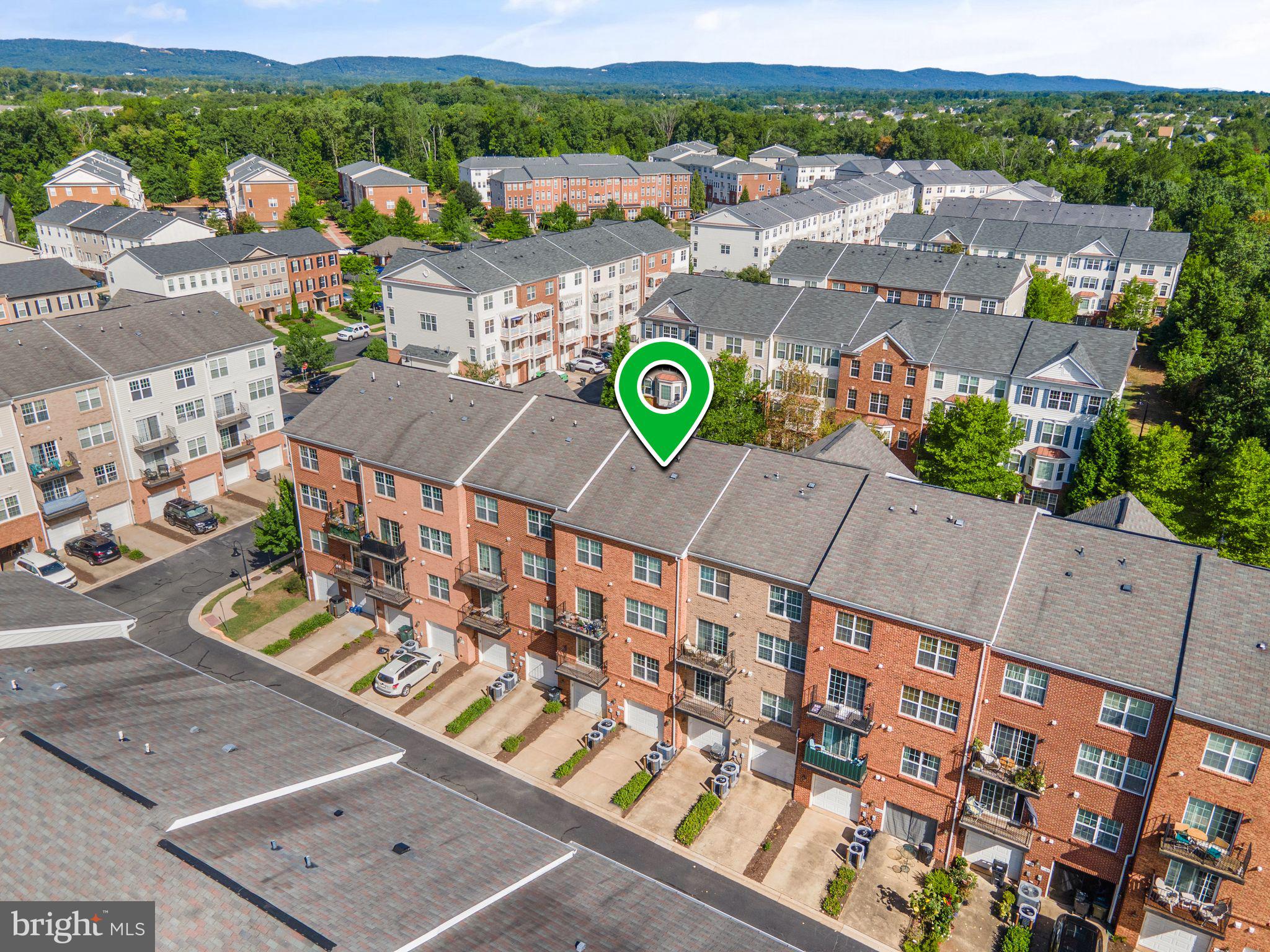 MARKET CENTER CONDOMINIUM - Residential