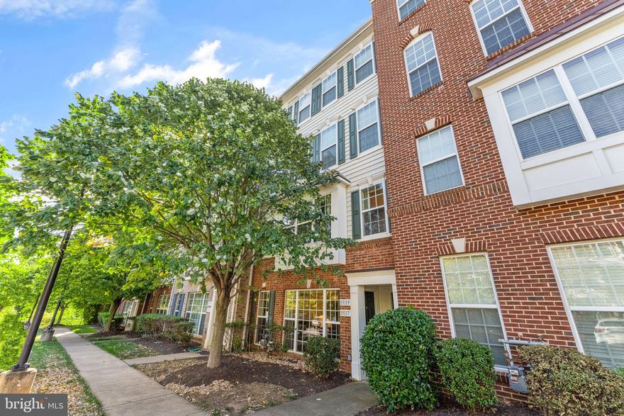 🏡 Welcome to Your Dream Home in MARKET CENTER CONDO! 🏡

This stunning 2-bedroom condo in the heart of Haymarket offers the perfect blend of comfort, convenience, and style. Nestled in the highly sought-after MARKET CENTER CONDO neighborhood, this property is a gem waiting for you to call it home.

Two Spacious Bedrooms: Experience the luxury of two generous bedrooms, providing ample space for relaxation and rest.
Additional Sitting Area: Enjoy a cozy sitting area that adds an extra layer of comfort to your home. Perfect for unwinding or hosting guests.
Two Full Baths & One Half Bath: No more morning rush hour traffic in the bathroom! This condo boasts two full baths and an additional half bath for your convenience.
Garage with Rear Entry: Protect your vehicle from the elements with the included garage, complete with a convenient rear entry.
Fresh New Paint: The interior of this condo has been tastefully updated with fresh new paint, creating a bright and inviting atmosphere.
 New Carpet Throughout: Step onto plush, brand-new carpeting that adds warmth and comfort to every room.
New Dishwasher: The updated kitchen features a brand-new dishwasher, making meal prep and cleanup a breeze.
Plenty of Parking: Additional parking out front ensures you and your guests will always have a convenient place to park.
This condo is more than just a place to live; it's a lifestyle upgrade. With its modern amenities, excellent location, and attention to detail, it's the perfect place to create lasting memories.
Don't miss out on this incredible opportunity! Schedule a viewing today and make this condo your new home sweet home.
Within Walking distance to Hospital!
Seller is offering a closing credit.!!!