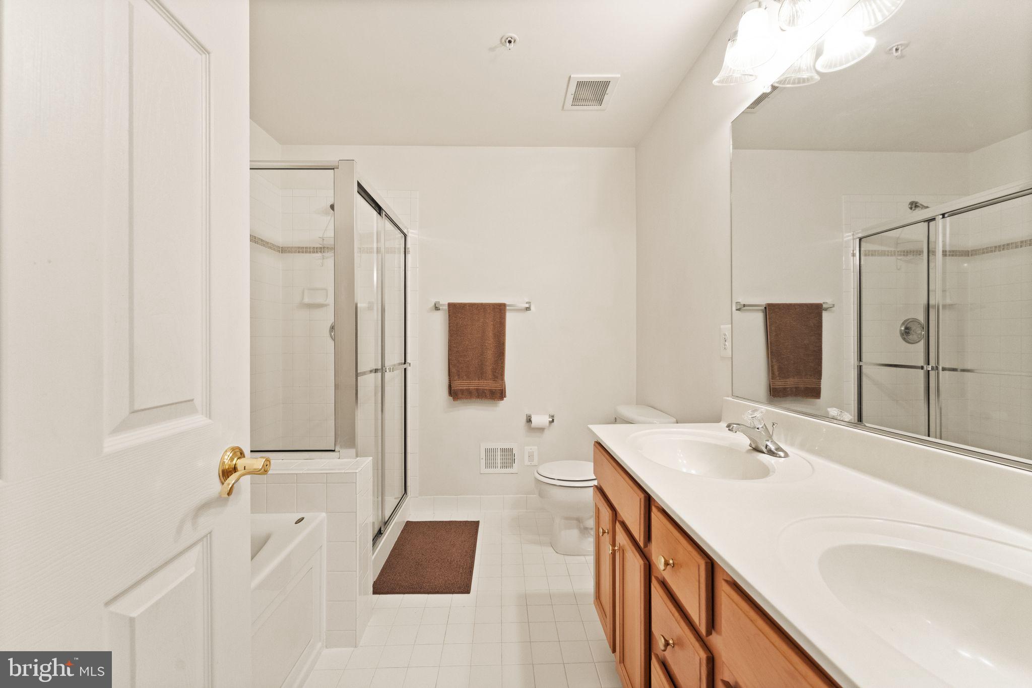 MARKET CENTER CONDOMINIUM - Residential