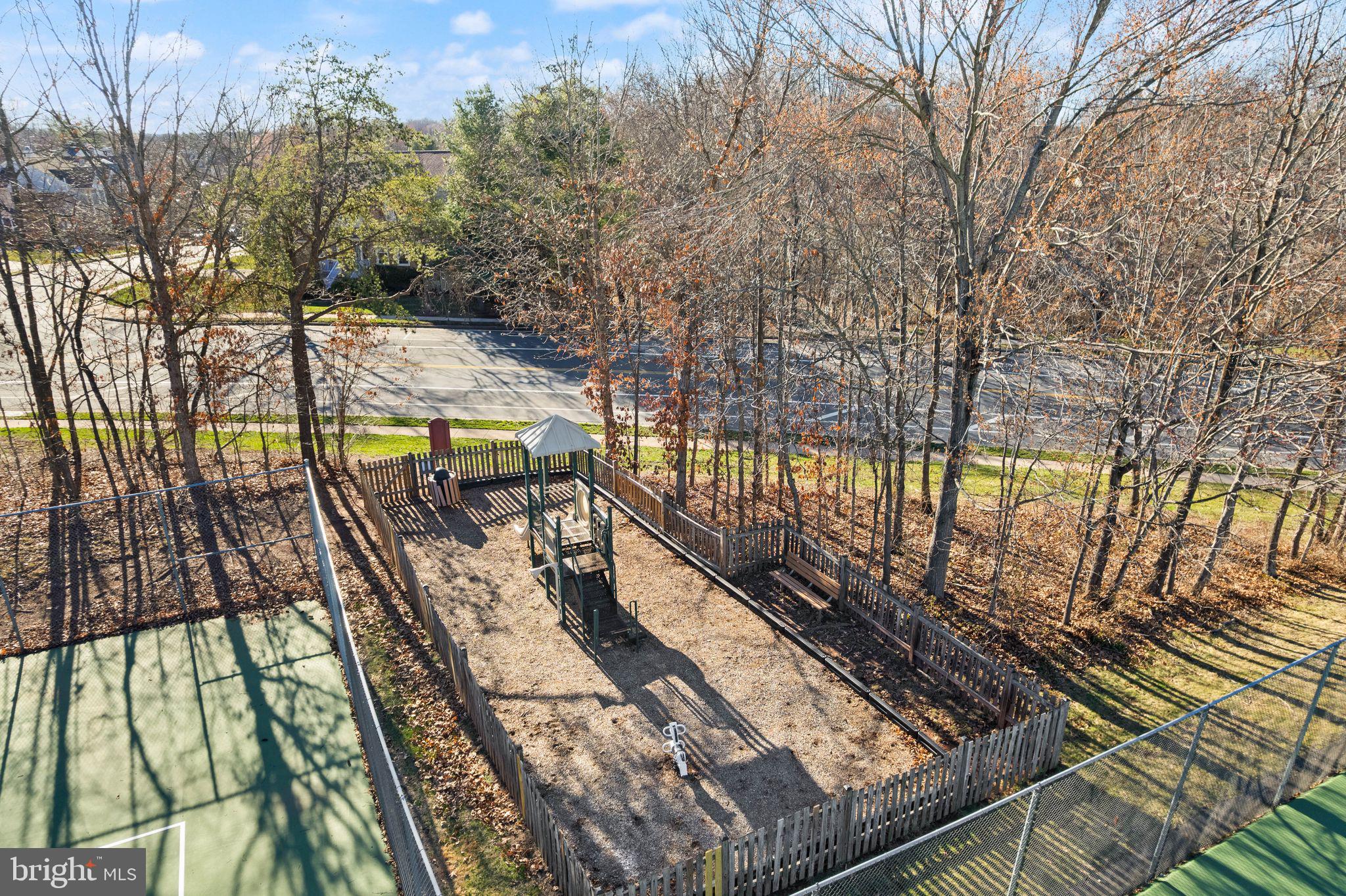 BELLE POND FARM - Residential